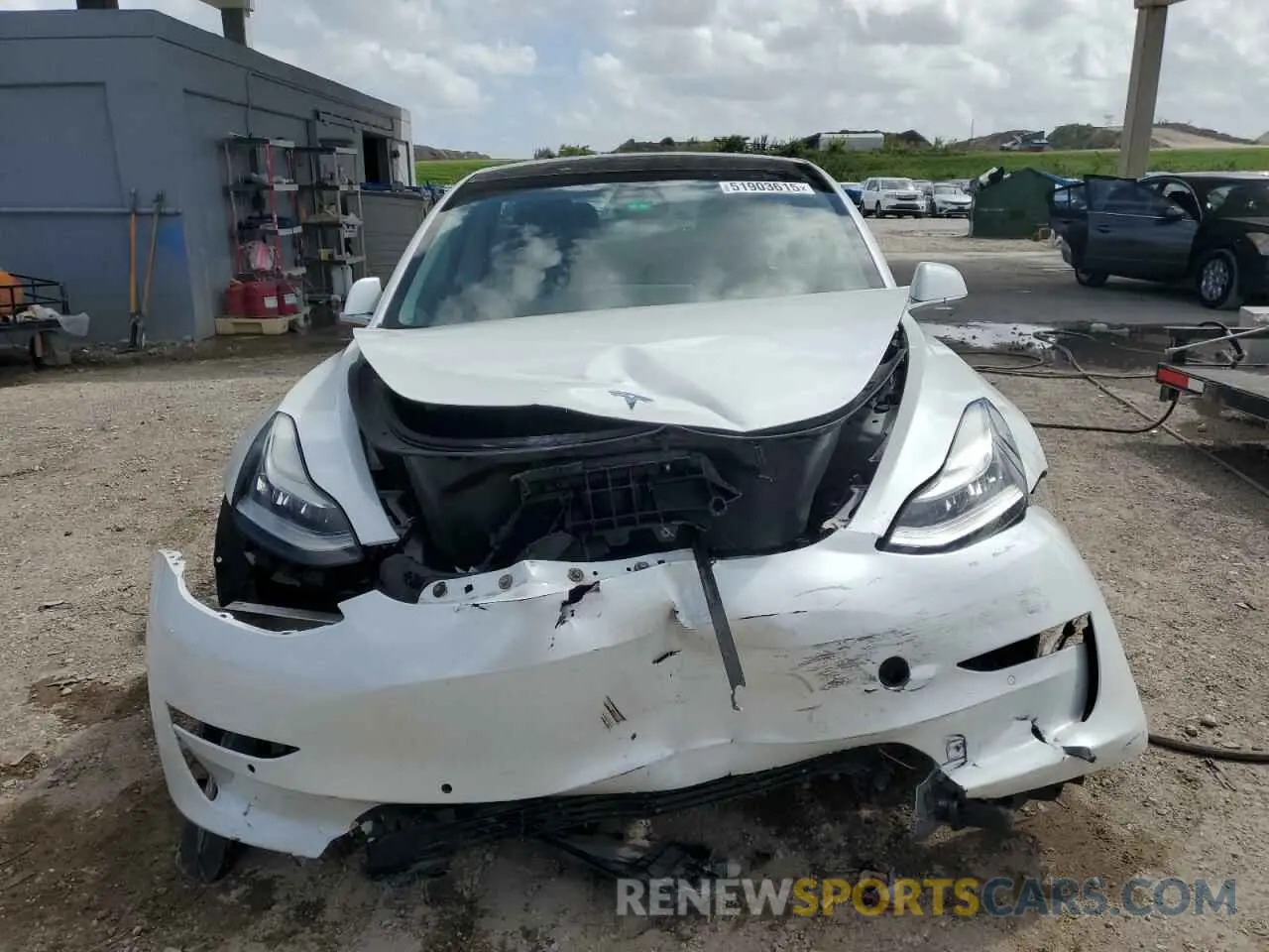 5 fotografías del automóvil dañado 5YJ3E1EB9KF469445 TESLA MODEL 3 2019