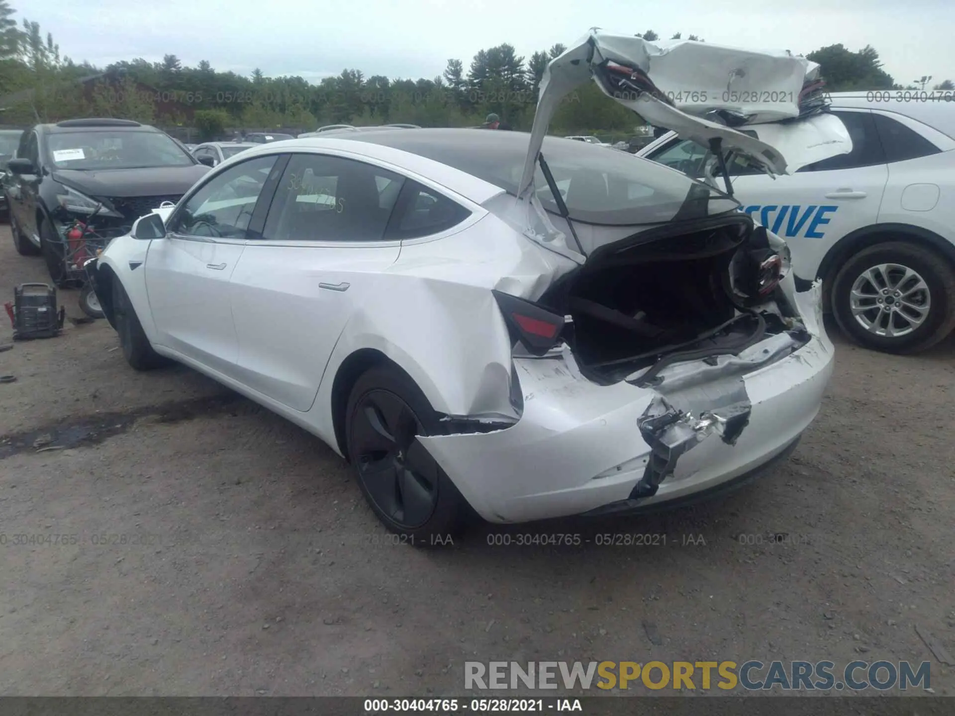 3 fotografías del automóvil dañado 5YJ3E1EB9KF469851 TESLA MODEL 3 2019
