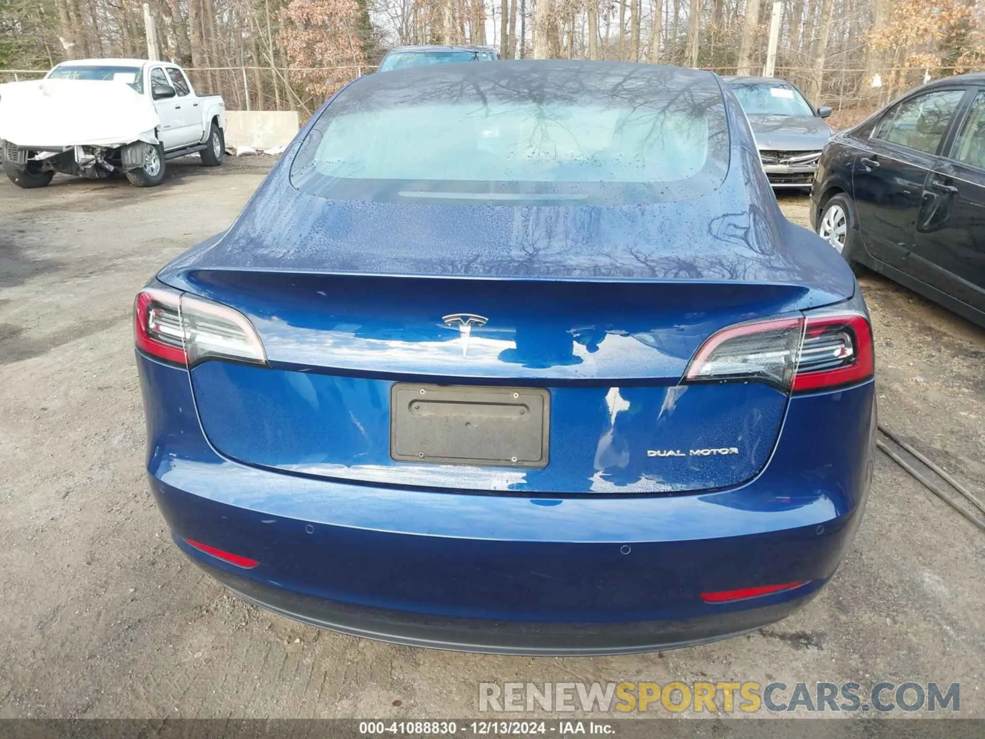 16 fotografías del automóvil dañado 5YJ3E1EB9KF477481 TESLA MODEL 3 2019
