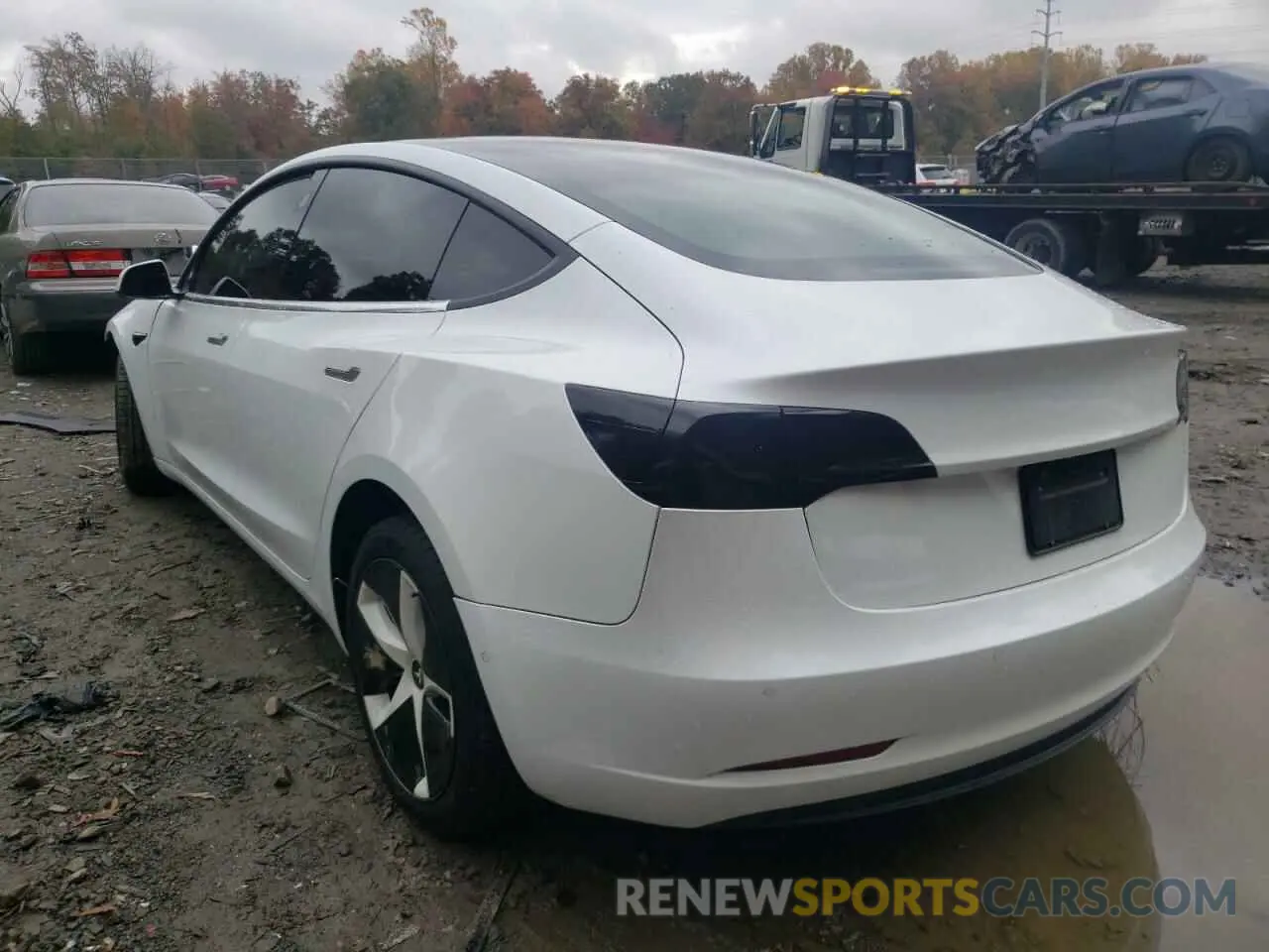 3 fotografías del automóvil dañado 5YJ3E1EB9KF493535 TESLA MODEL 3 2019