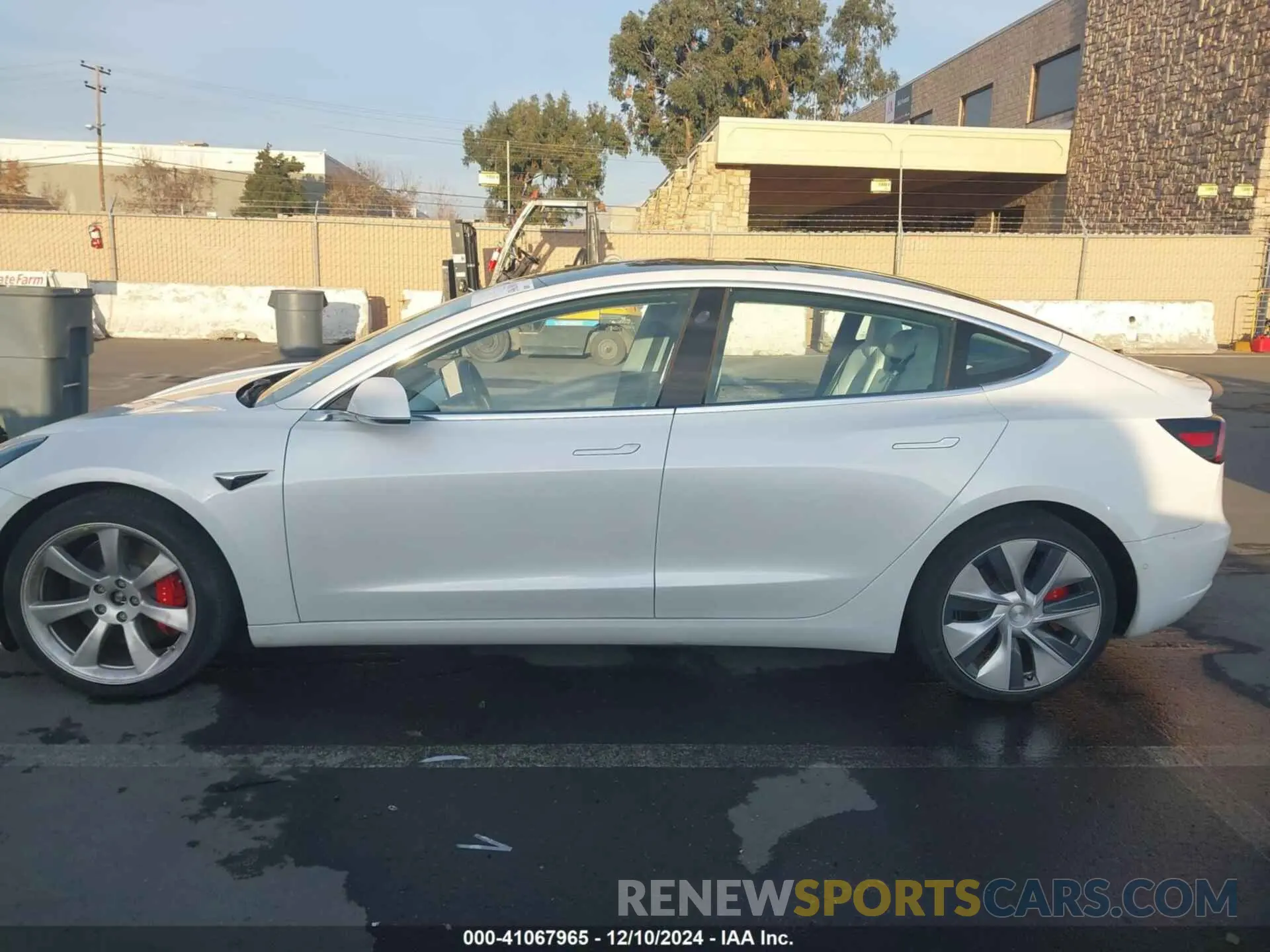 15 fotografías del automóvil dañado 5YJ3E1EB9KF514626 TESLA MODEL 3 2019