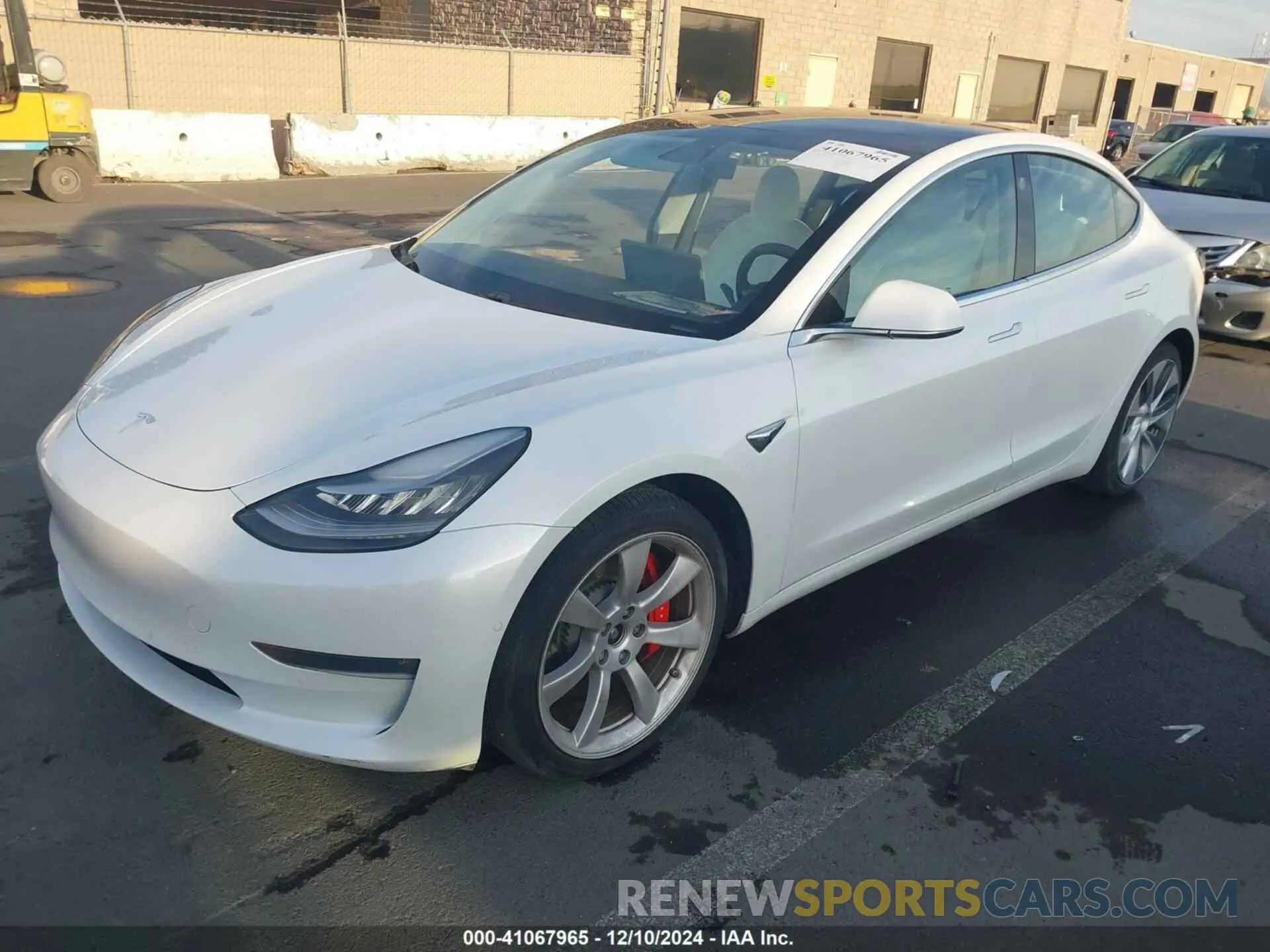 2 fotografías del automóvil dañado 5YJ3E1EB9KF514626 TESLA MODEL 3 2019