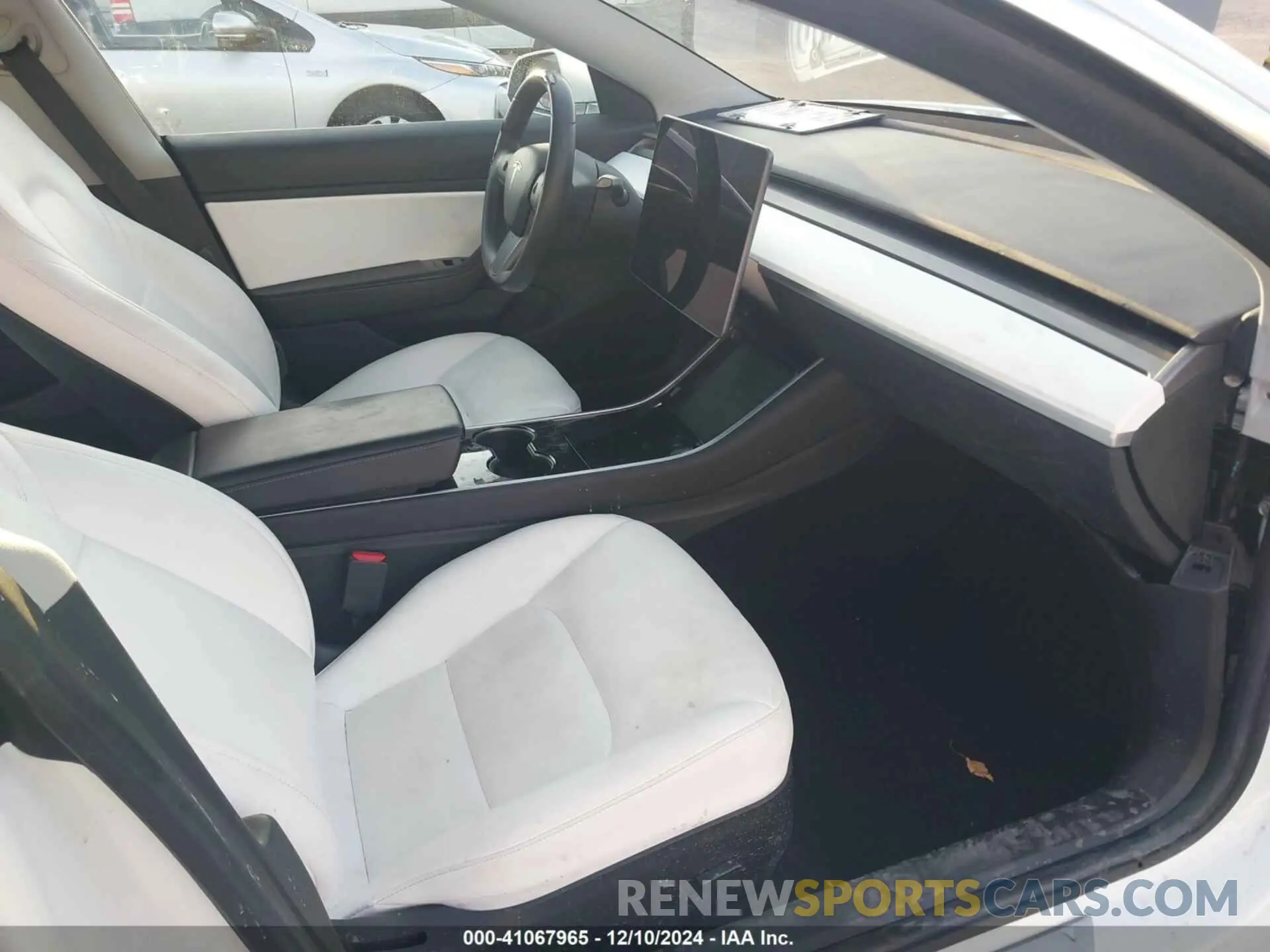 5 fotografías del automóvil dañado 5YJ3E1EB9KF514626 TESLA MODEL 3 2019