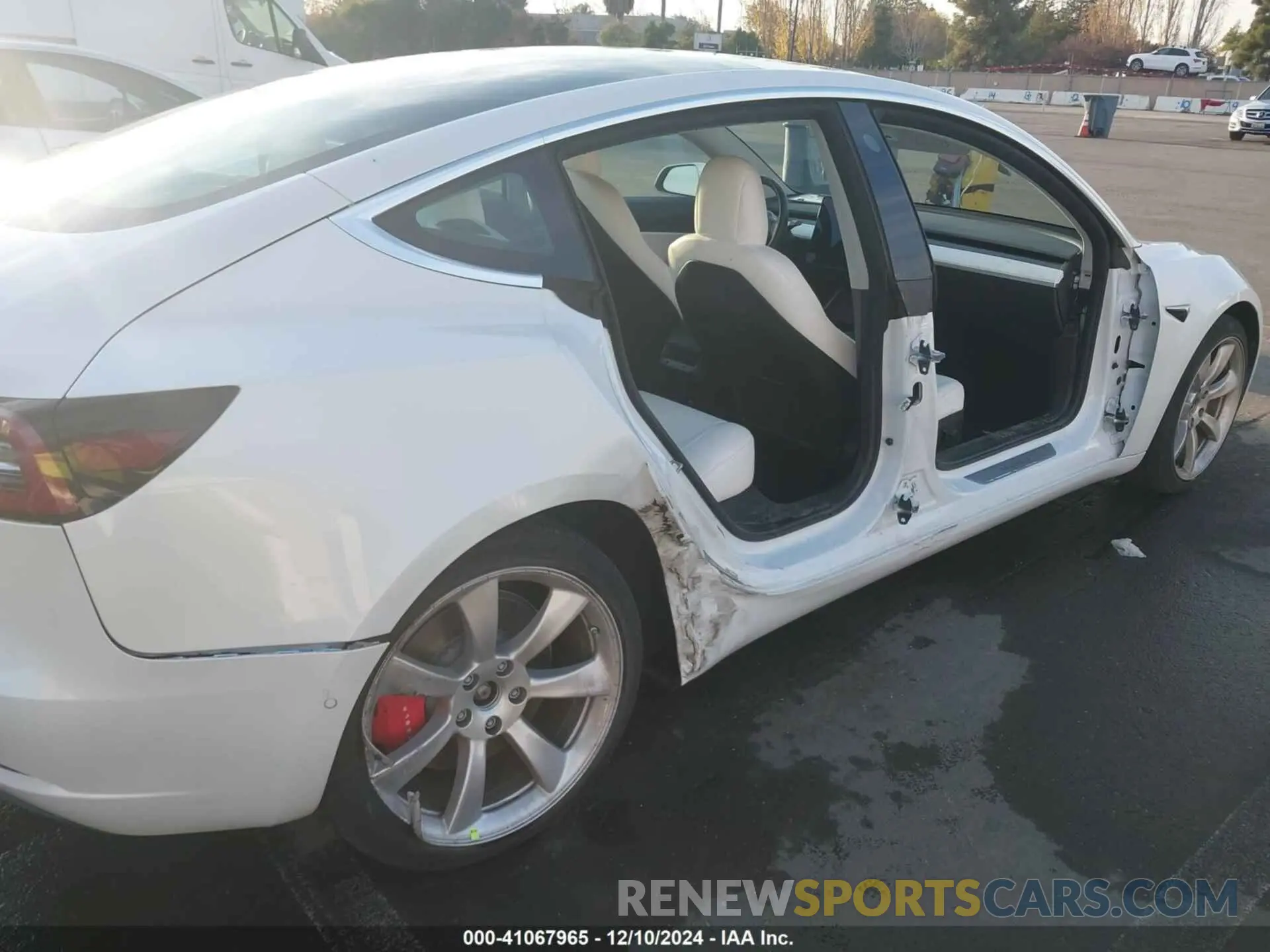 6 fotografías del automóvil dañado 5YJ3E1EB9KF514626 TESLA MODEL 3 2019