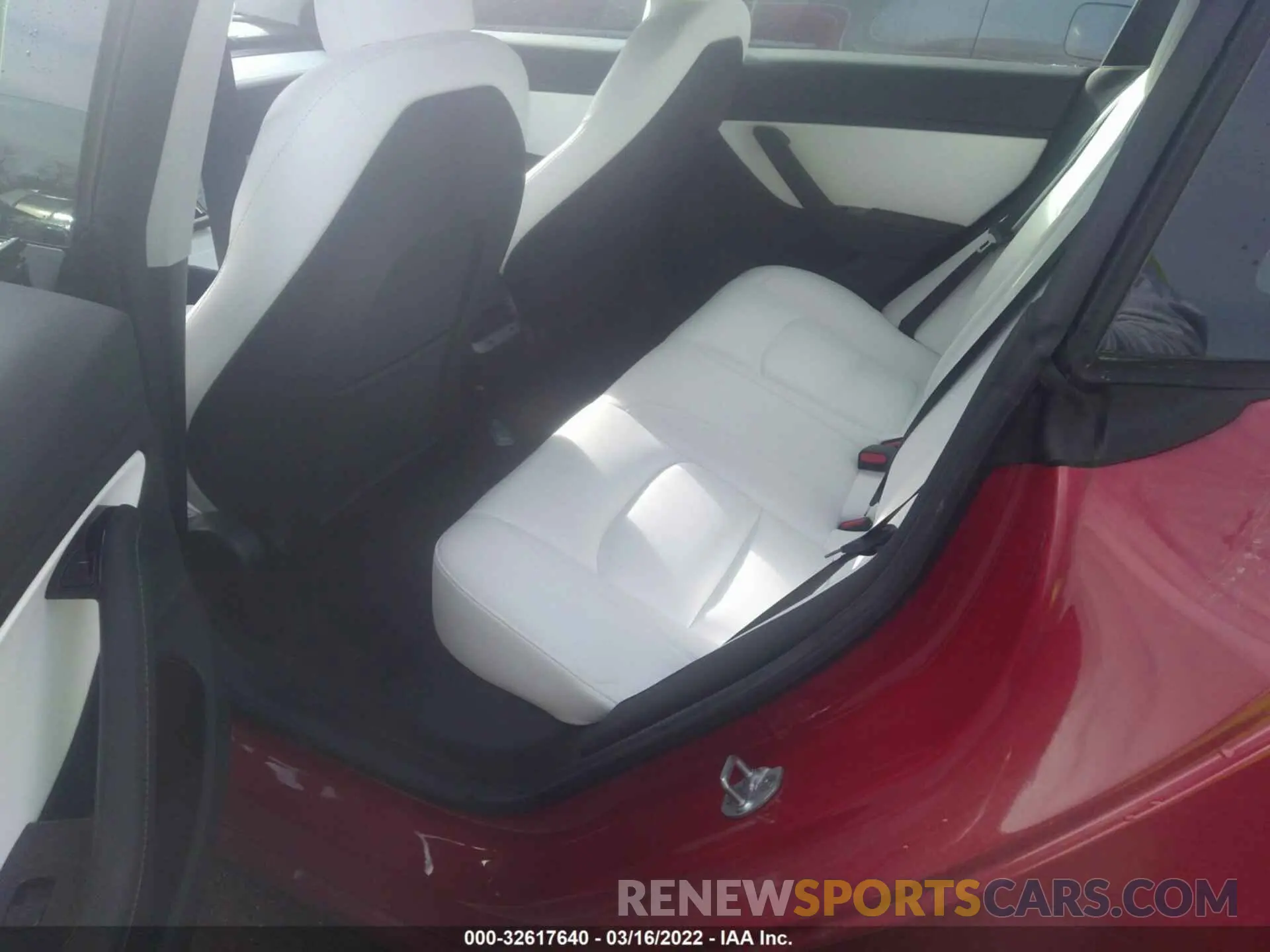 8 fotografías del automóvil dañado 5YJ3E1EB9KF528784 TESLA MODEL 3 2019
