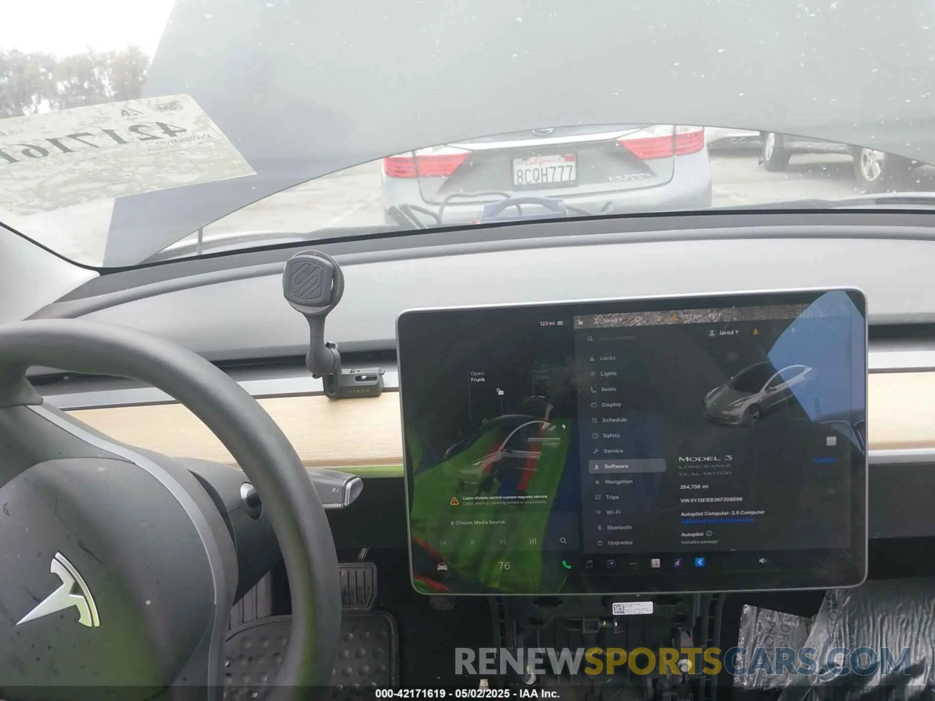 17 fotografías del automóvil dañado 5YJ3E1EBBKF208599 TESLA MODEL 3 2019