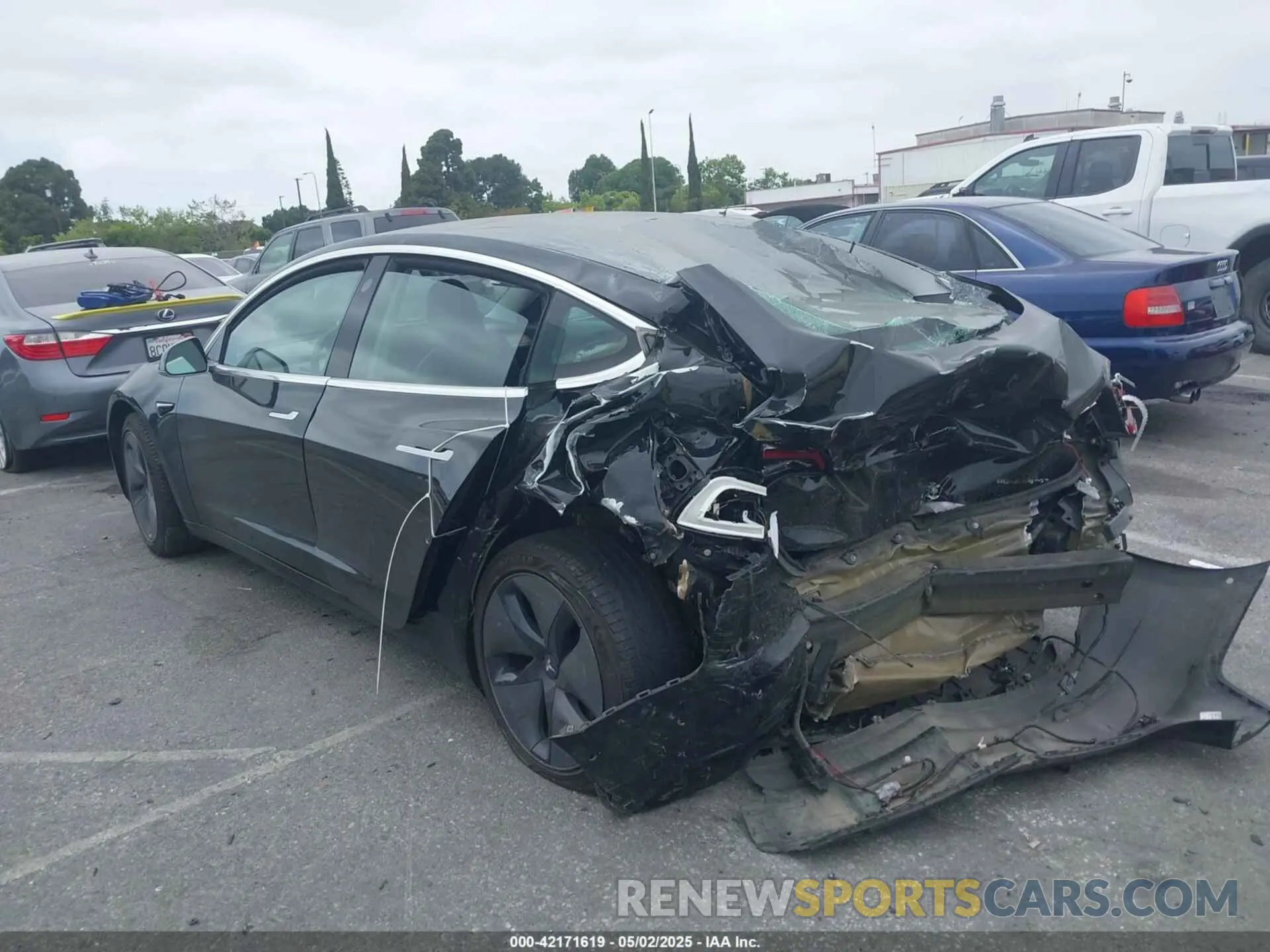 3 fotografías del automóvil dañado 5YJ3E1EBBKF208599 TESLA MODEL 3 2019