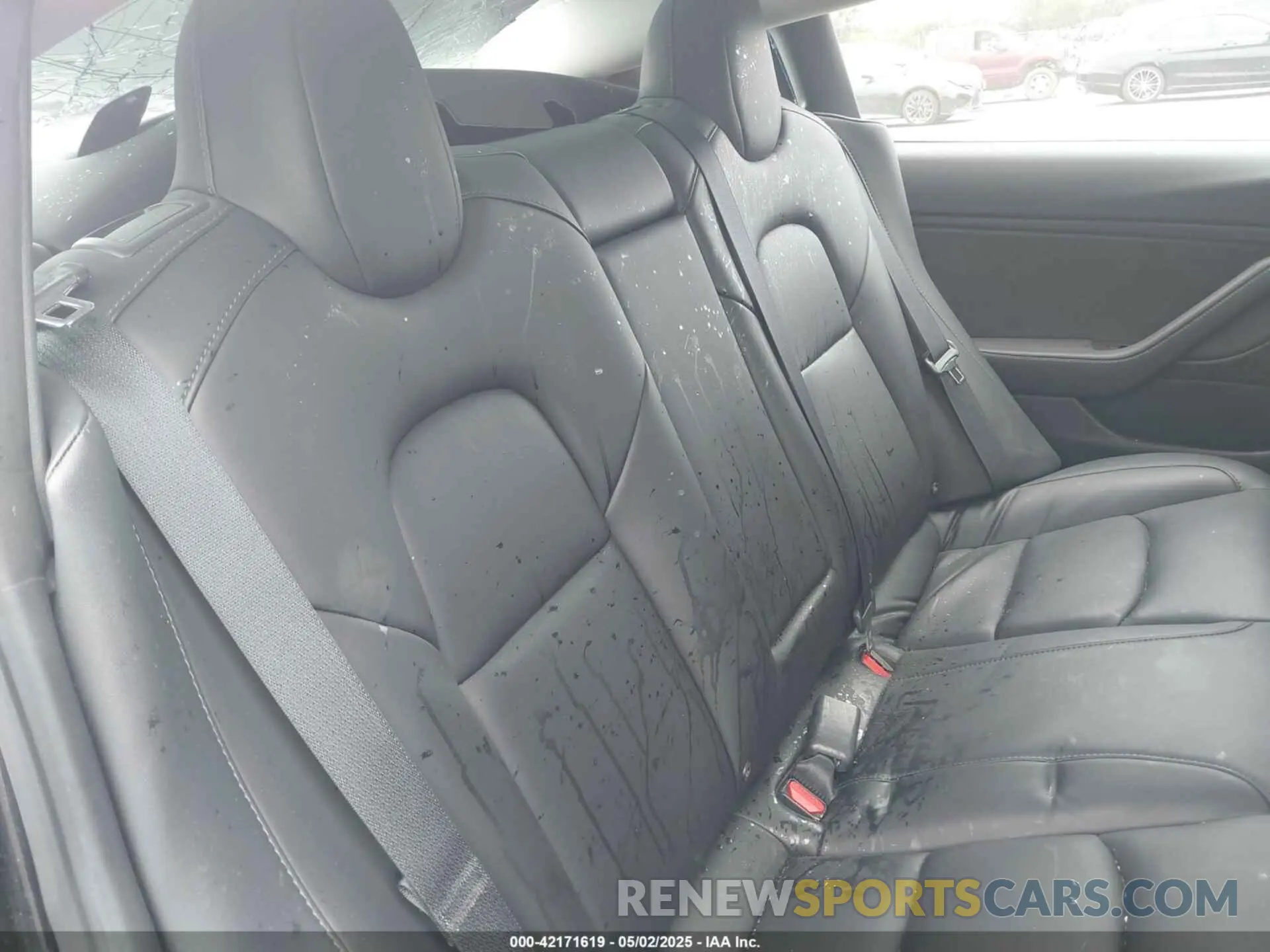 8 fotografías del automóvil dañado 5YJ3E1EBBKF208599 TESLA MODEL 3 2019