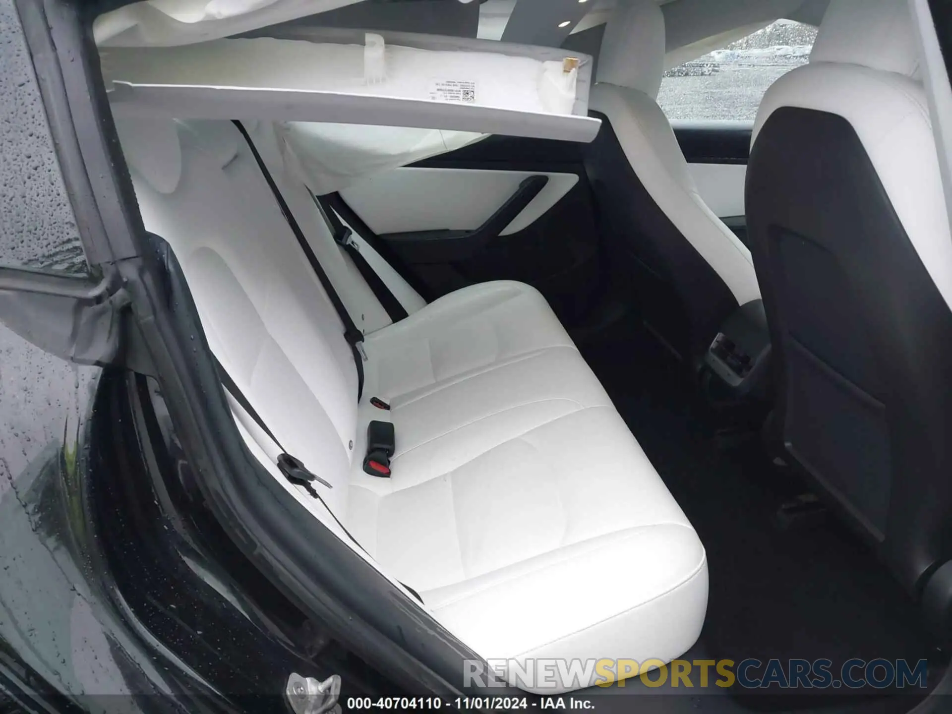 8 fotografías del automóvil dañado 5YJ3E1EBXKF192448 TESLA MODEL 3 2019
