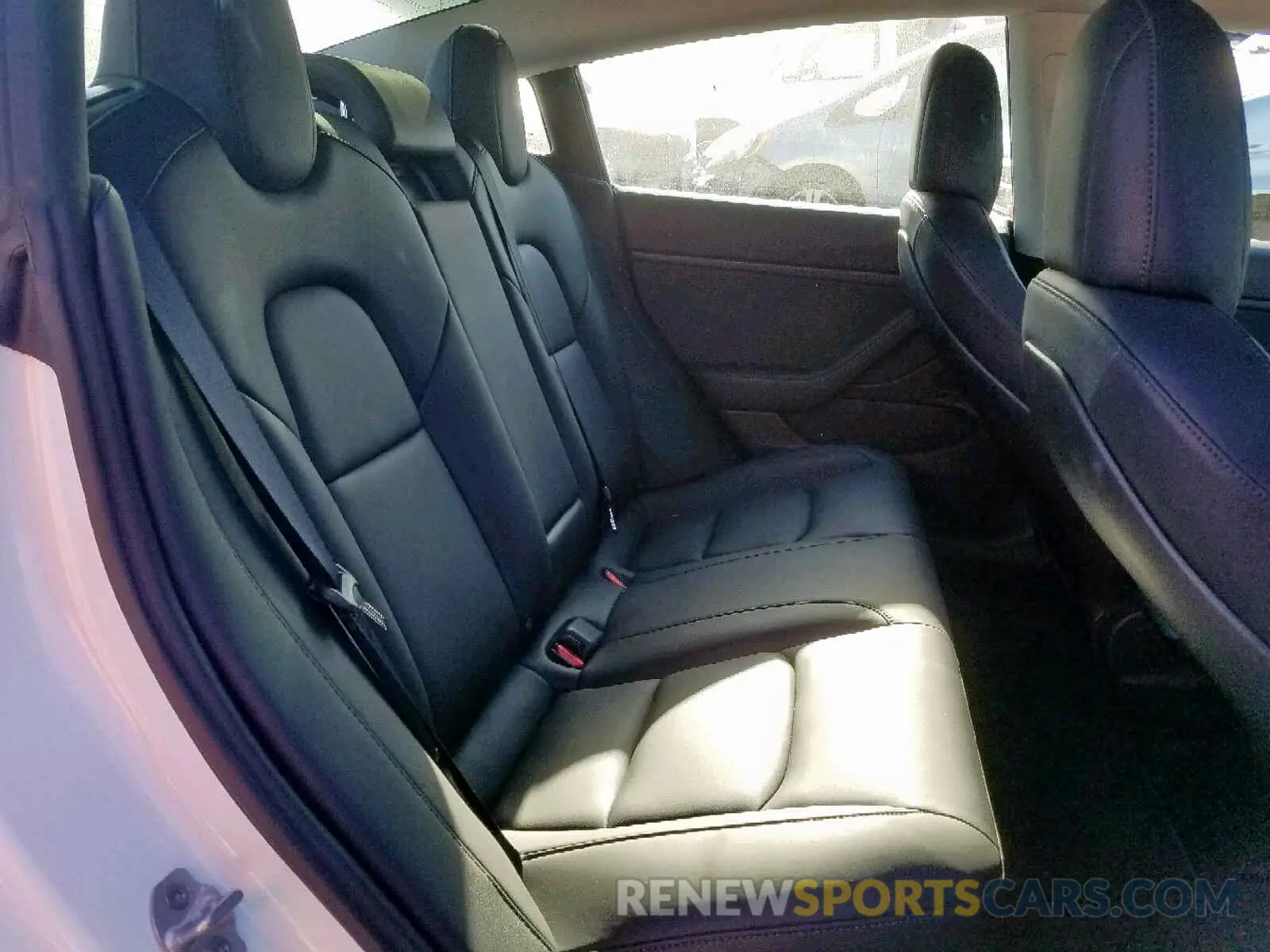 6 fotografías del automóvil dañado 5YJ3E1EBXKF211452 TESLA MODEL 3 2019
