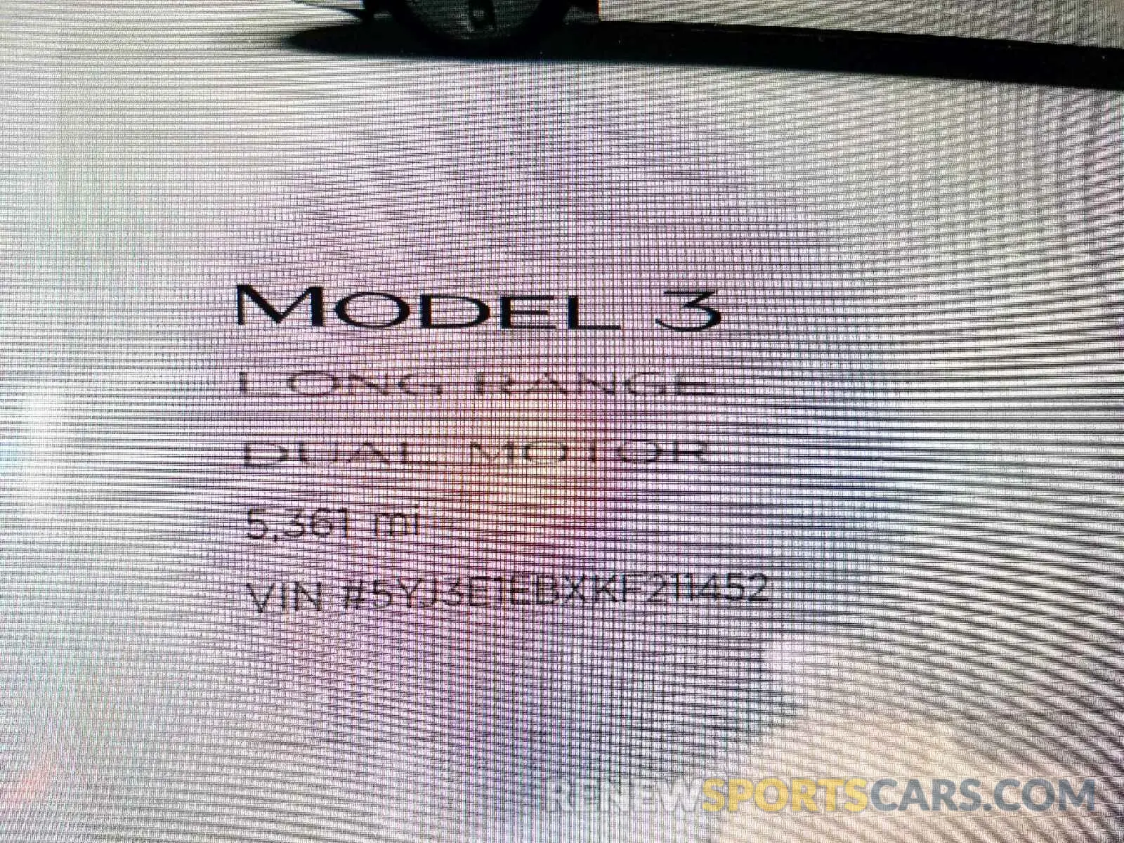 8 fotografías del automóvil dañado 5YJ3E1EBXKF211452 TESLA MODEL 3 2019