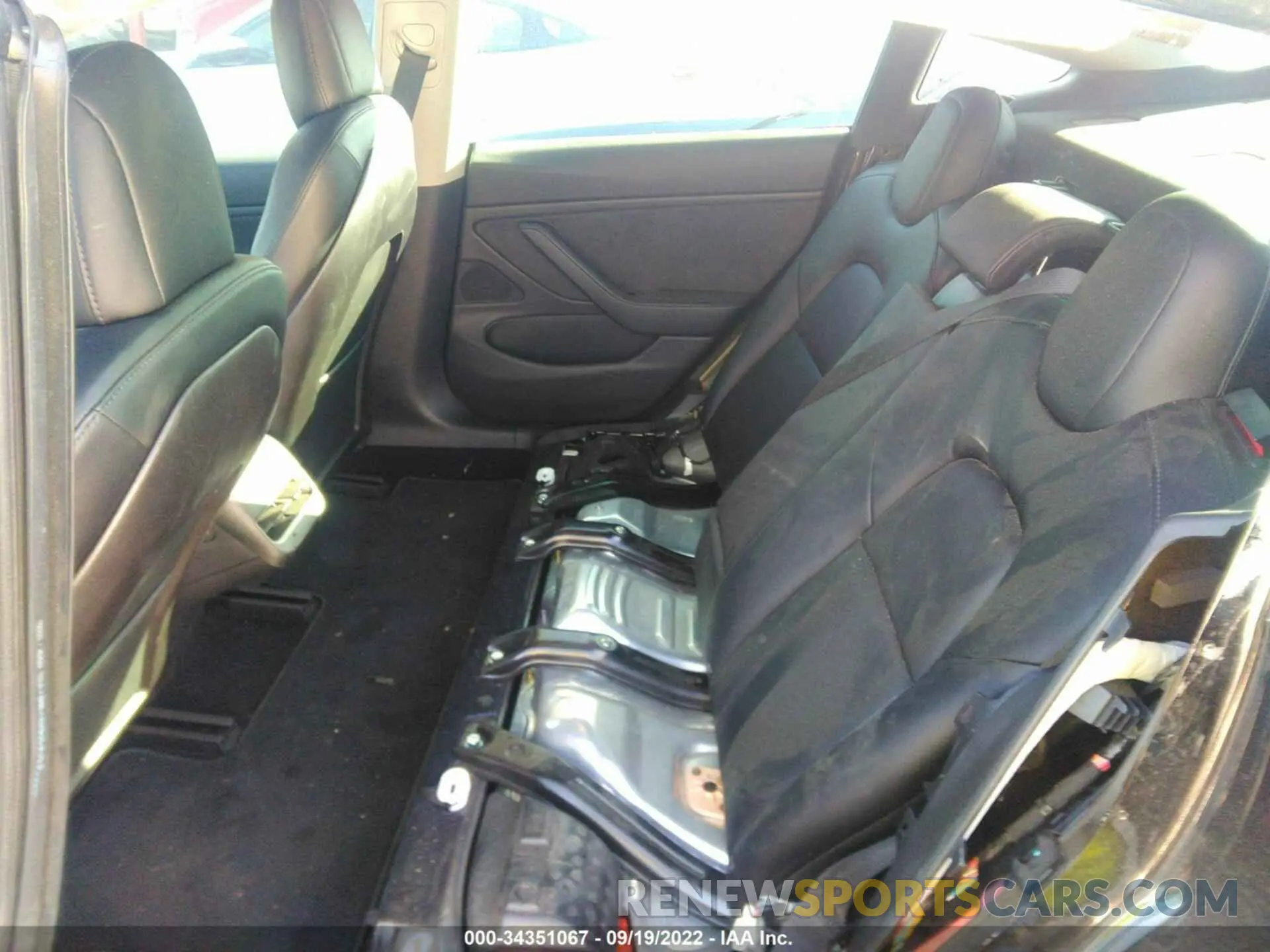 7 fotografías del automóvil dañado 5YJ3E1EBXKF237677 TESLA MODEL 3 2019
