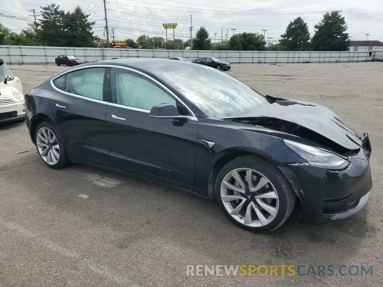4 fotografías del automóvil dañado 5YJ3E1EBXKF392259 TESLA MODEL 3 2019