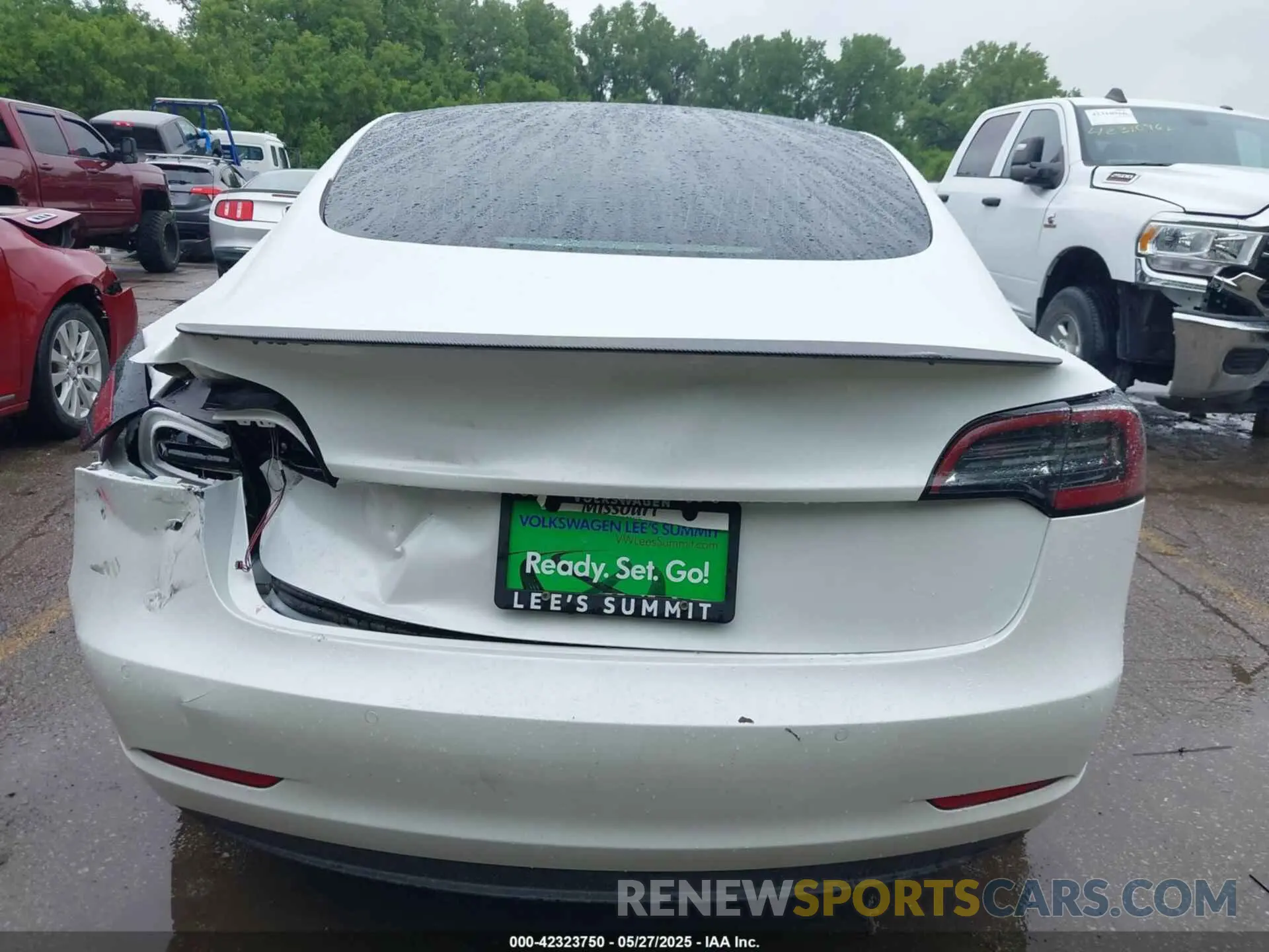 6 fotografías del automóvil dañado 5YJ3E1EBXKF393427 TESLA MODEL 3 2019
