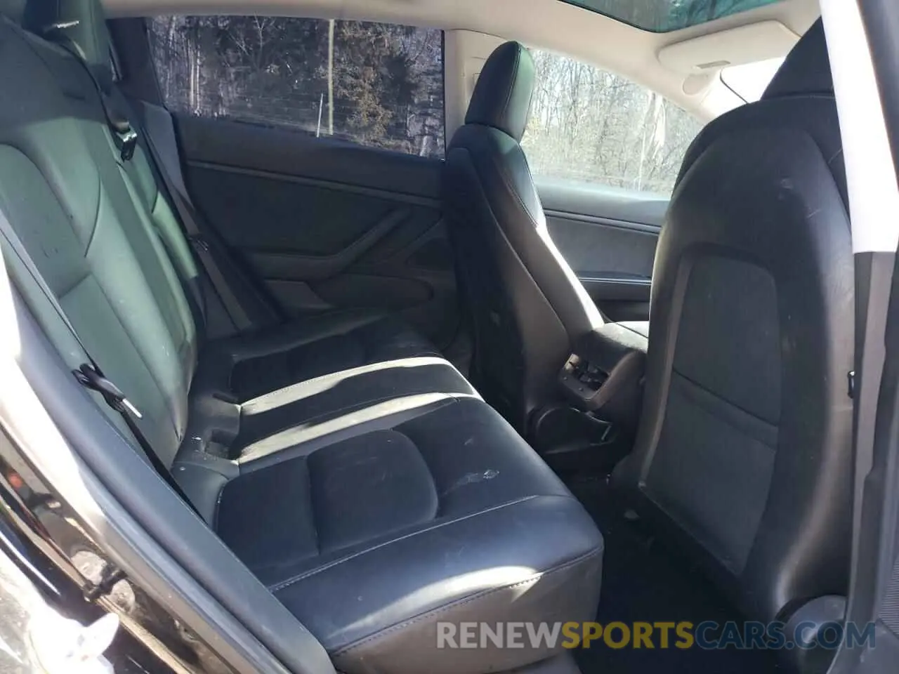 11 fotografías del automóvil dañado 5YJ3E1EBXKF451522 TESLA MODEL 3 2019