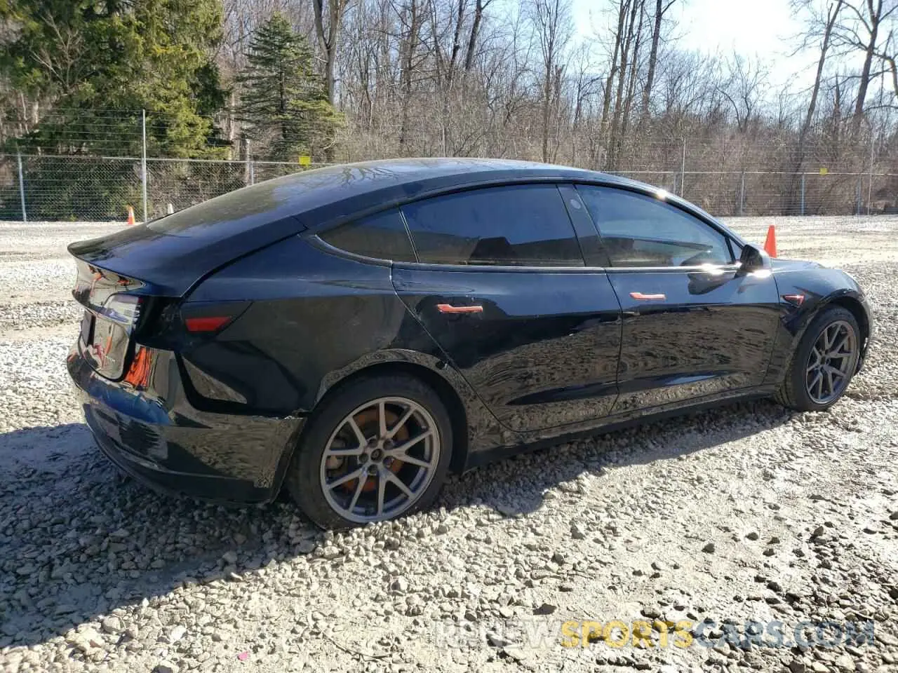 3 fotografías del automóvil dañado 5YJ3E1EBXKF451522 TESLA MODEL 3 2019