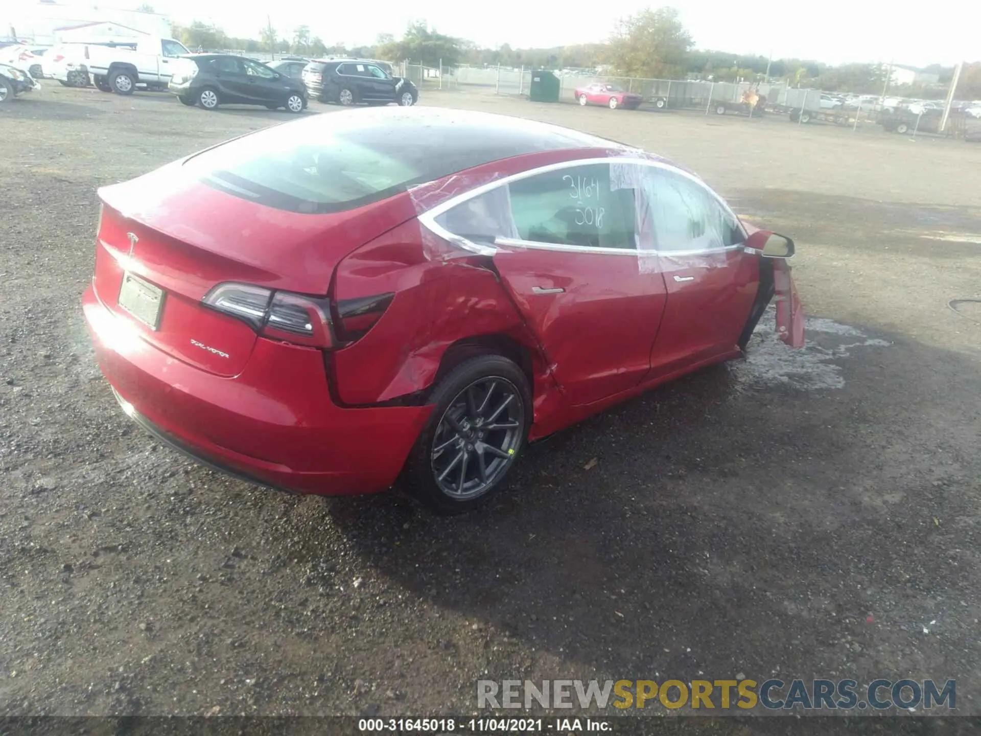 4 fotografías del automóvil dañado 5YJ3E1EBXKF497125 TESLA MODEL 3 2019