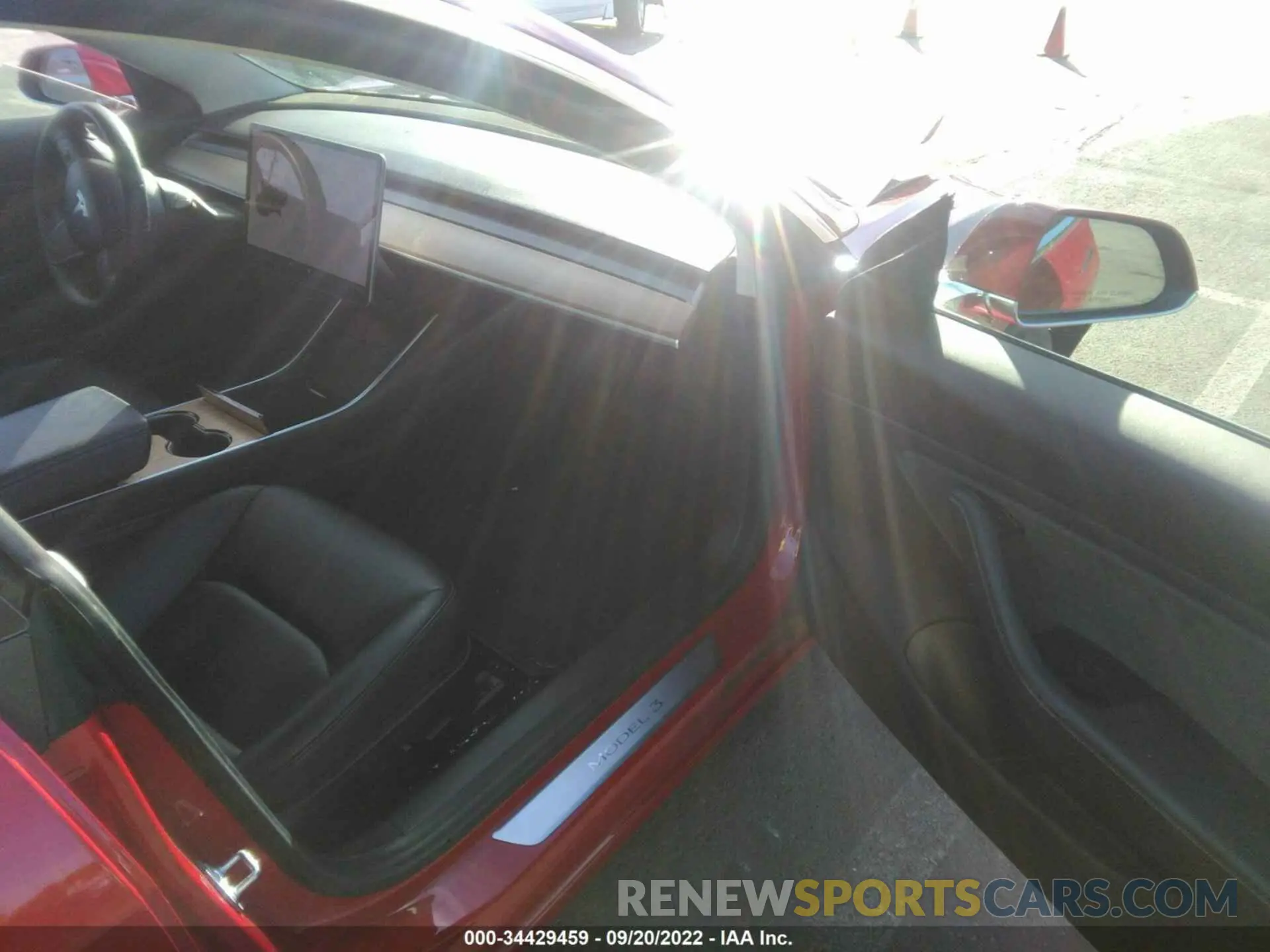 5 fotografías del automóvil dañado 5YJ3E1EBXKF521617 TESLA MODEL 3 2019