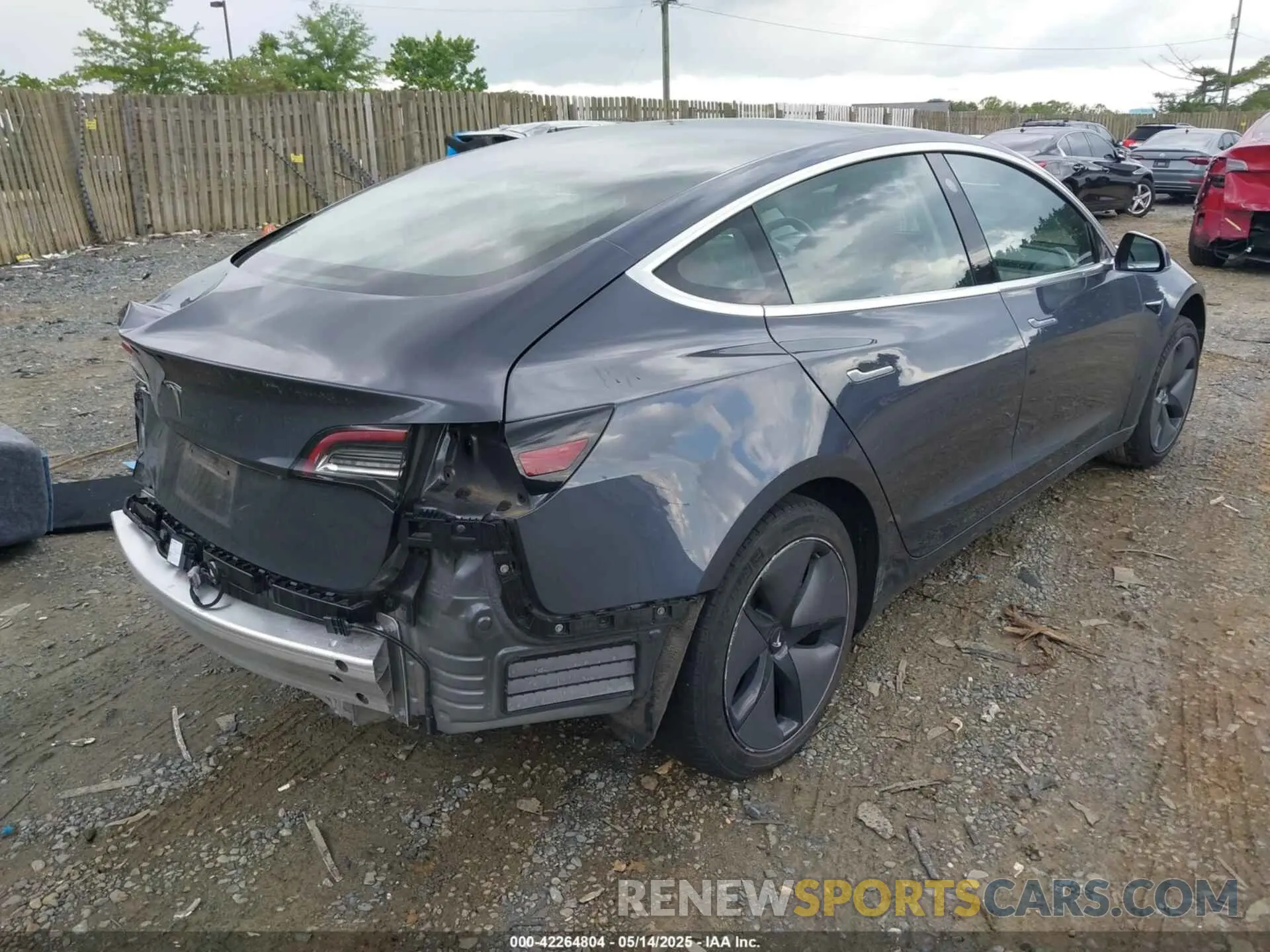 4 fotografías del automóvil dañado 5YJ3E1EA0LF658235 TESLA MODEL 3 2020