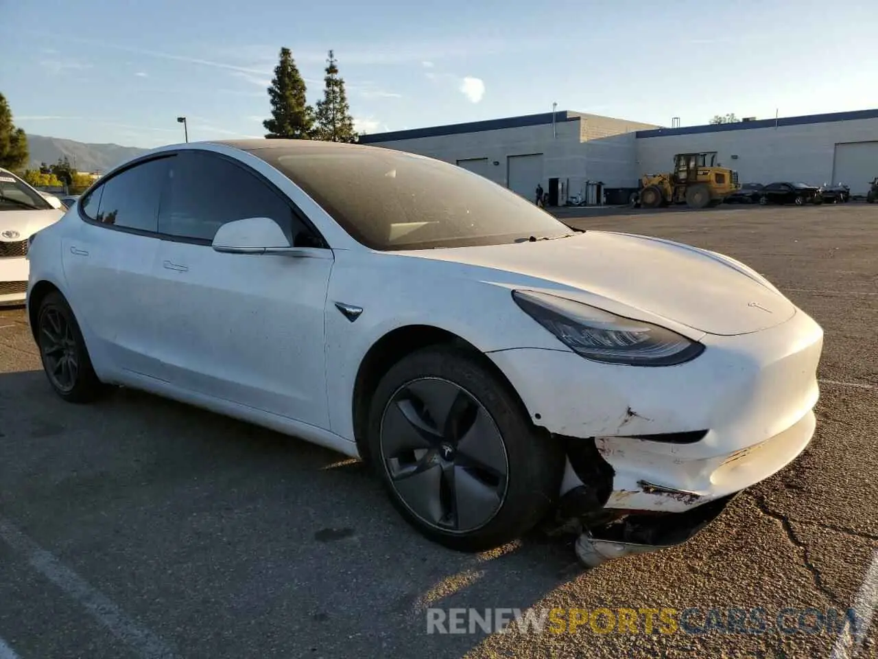 4 fotografías del automóvil dañado 5YJ3E1EA0LF703593 TESLA MODEL 3 2020