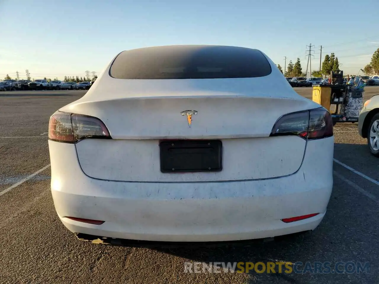 6 fotografías del automóvil dañado 5YJ3E1EA0LF703593 TESLA MODEL 3 2020