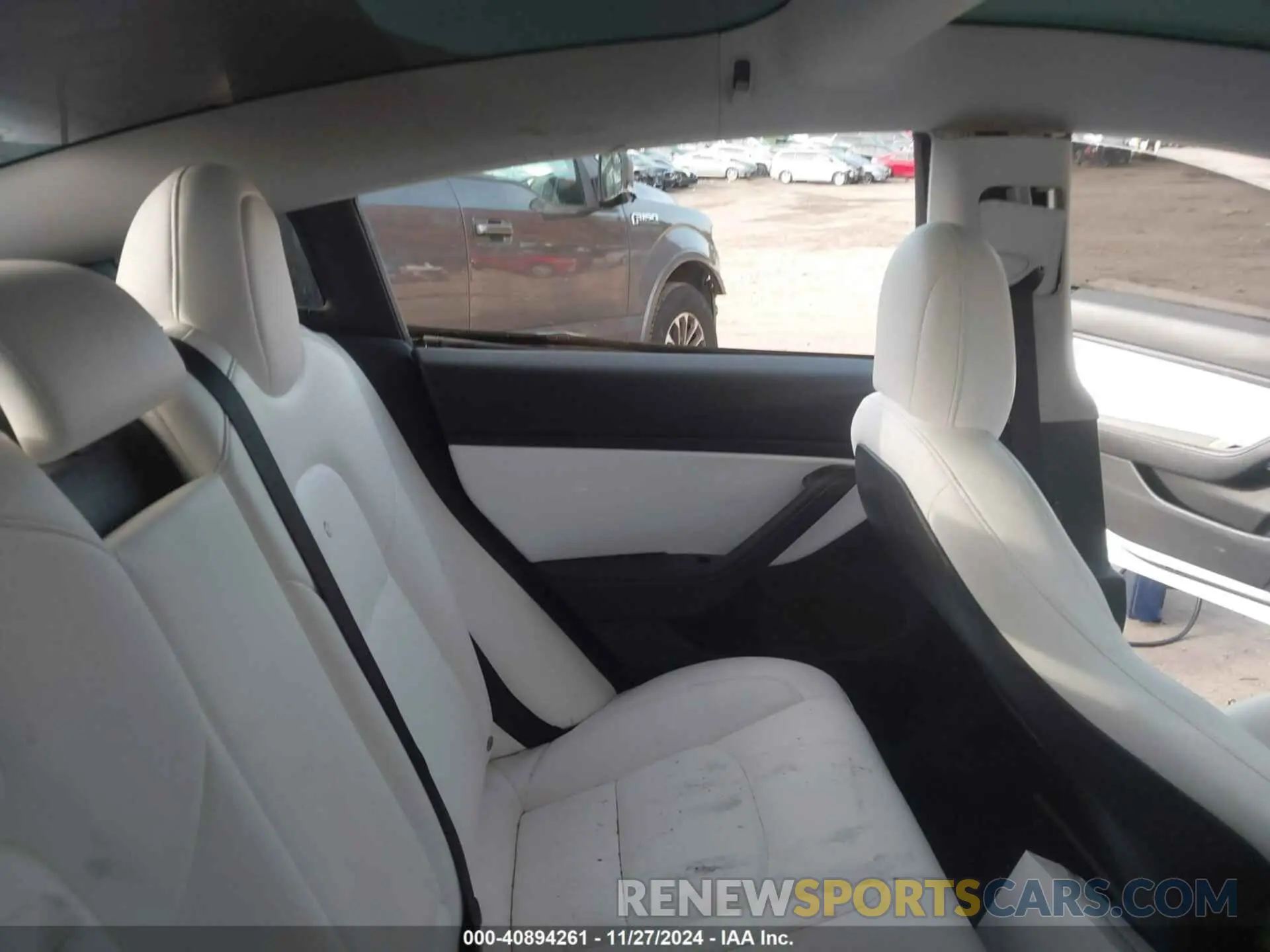 5 fotografías del automóvil dañado 5YJ3E1EA0LF798012 TESLA MODEL 3 2020