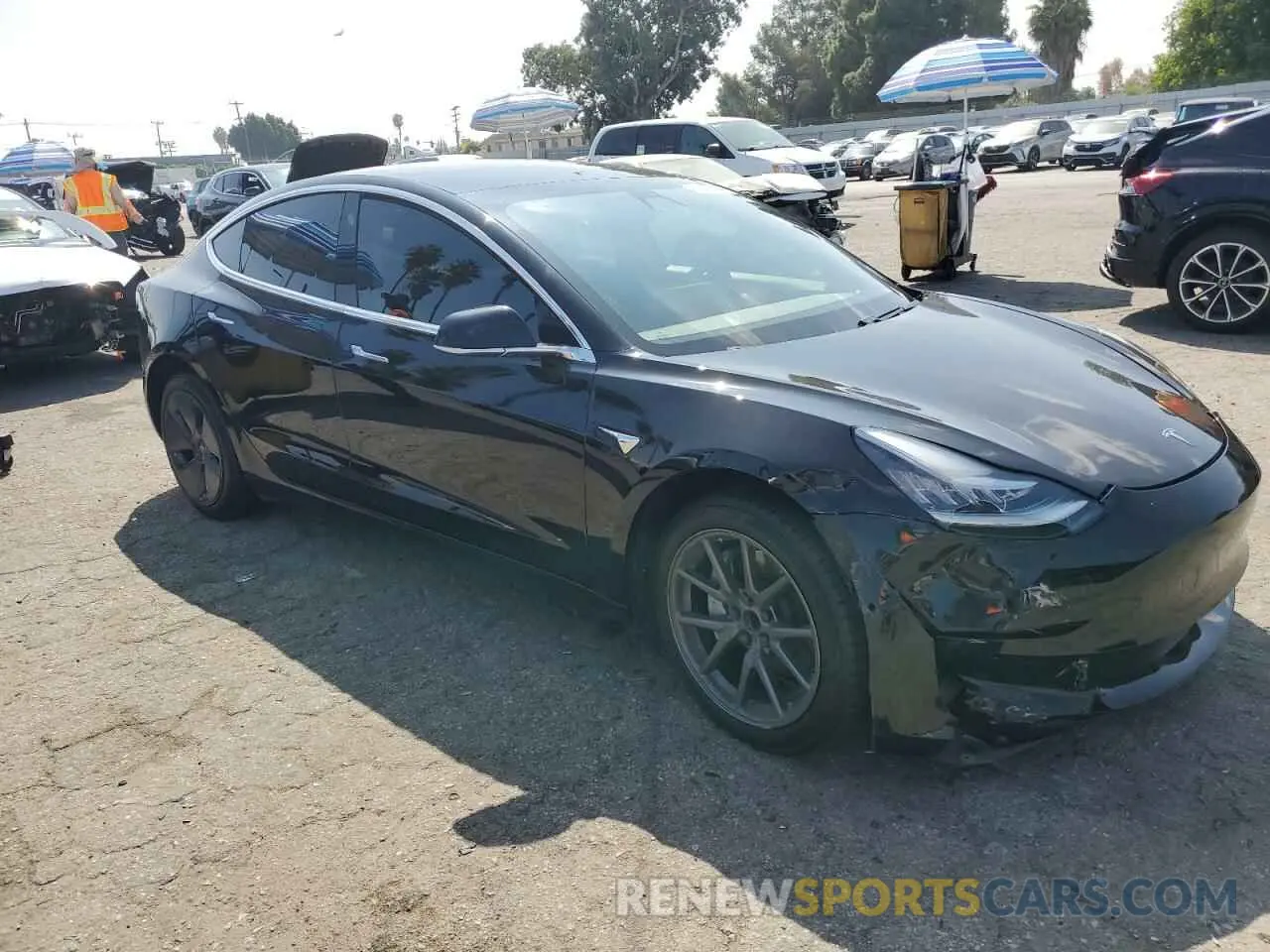 4 fotografías del automóvil dañado 5YJ3E1EA0LF802155 TESLA MODEL 3 2020