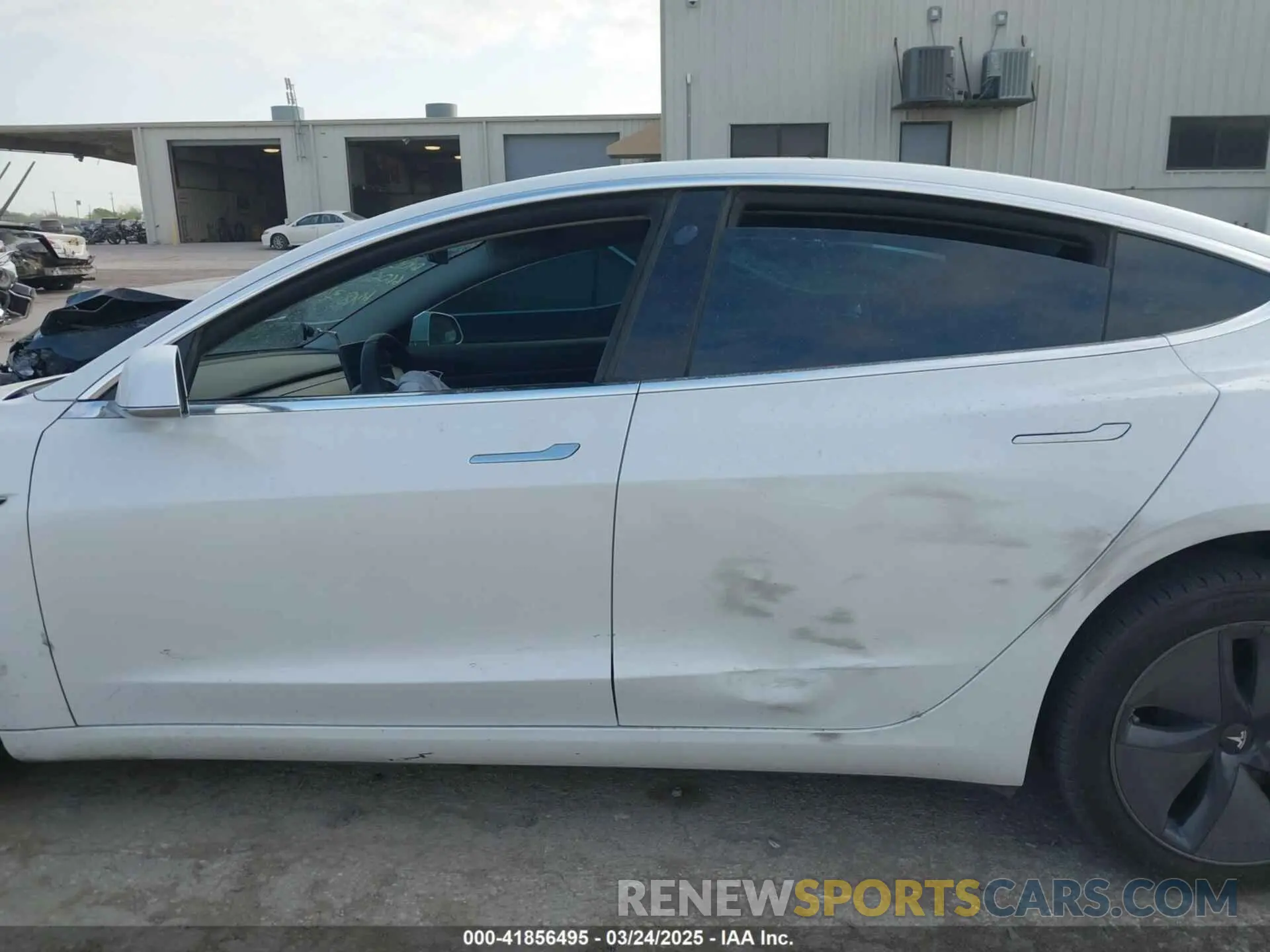 13 fotografías del automóvil dañado 5YJ3E1EA1LF660611 TESLA MODEL 3 2020