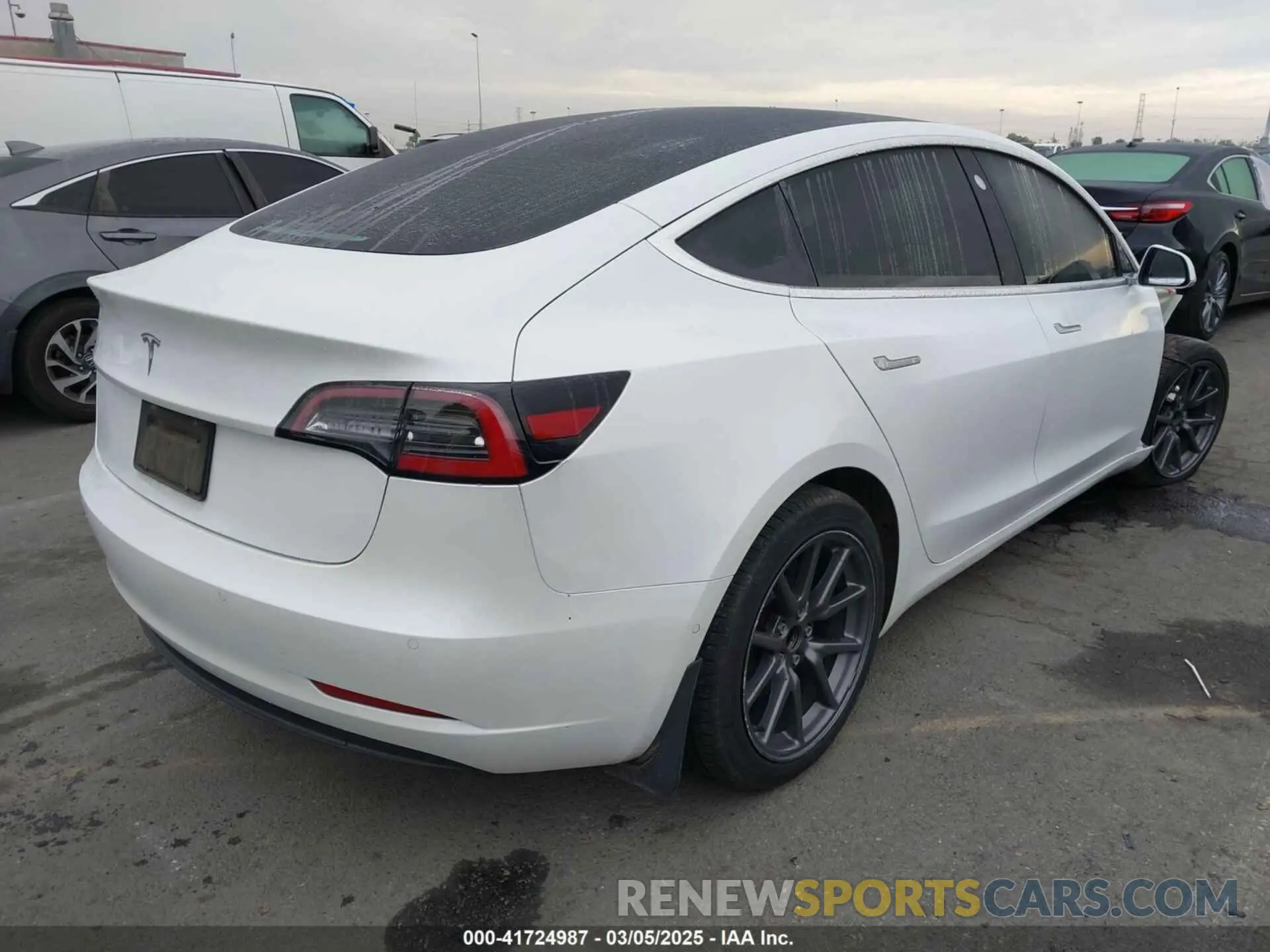 4 fotografías del automóvil dañado 5YJ3E1EA1LF706714 TESLA MODEL 3 2020