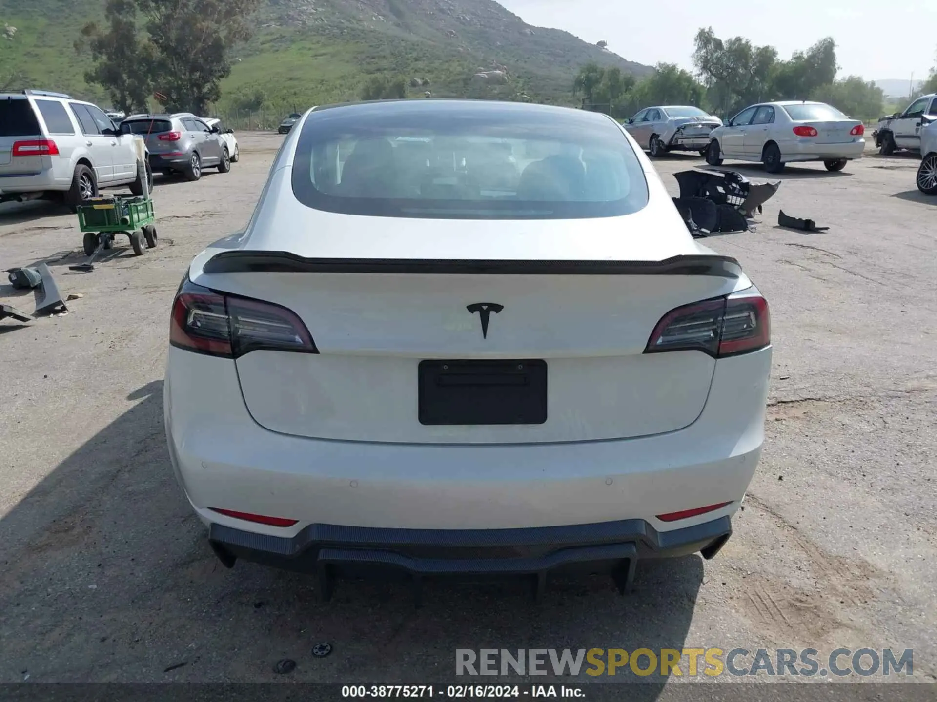 16 fotografías del automóvil dañado 5YJ3E1EA1LF739891 TESLA MODEL 3 2020