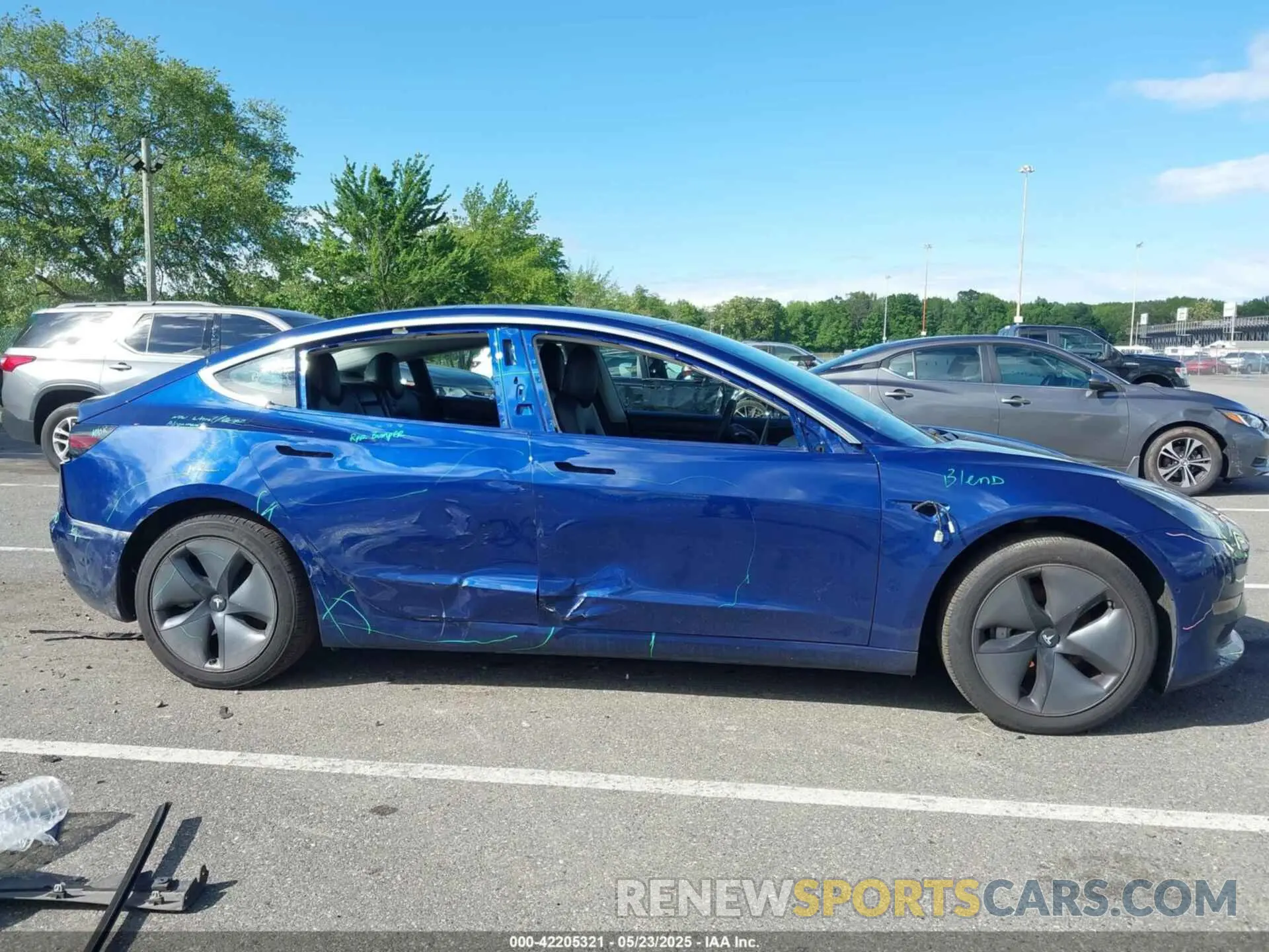 13 fotografías del automóvil dañado 5YJ3E1EA1LF745688 TESLA MODEL 3 2020