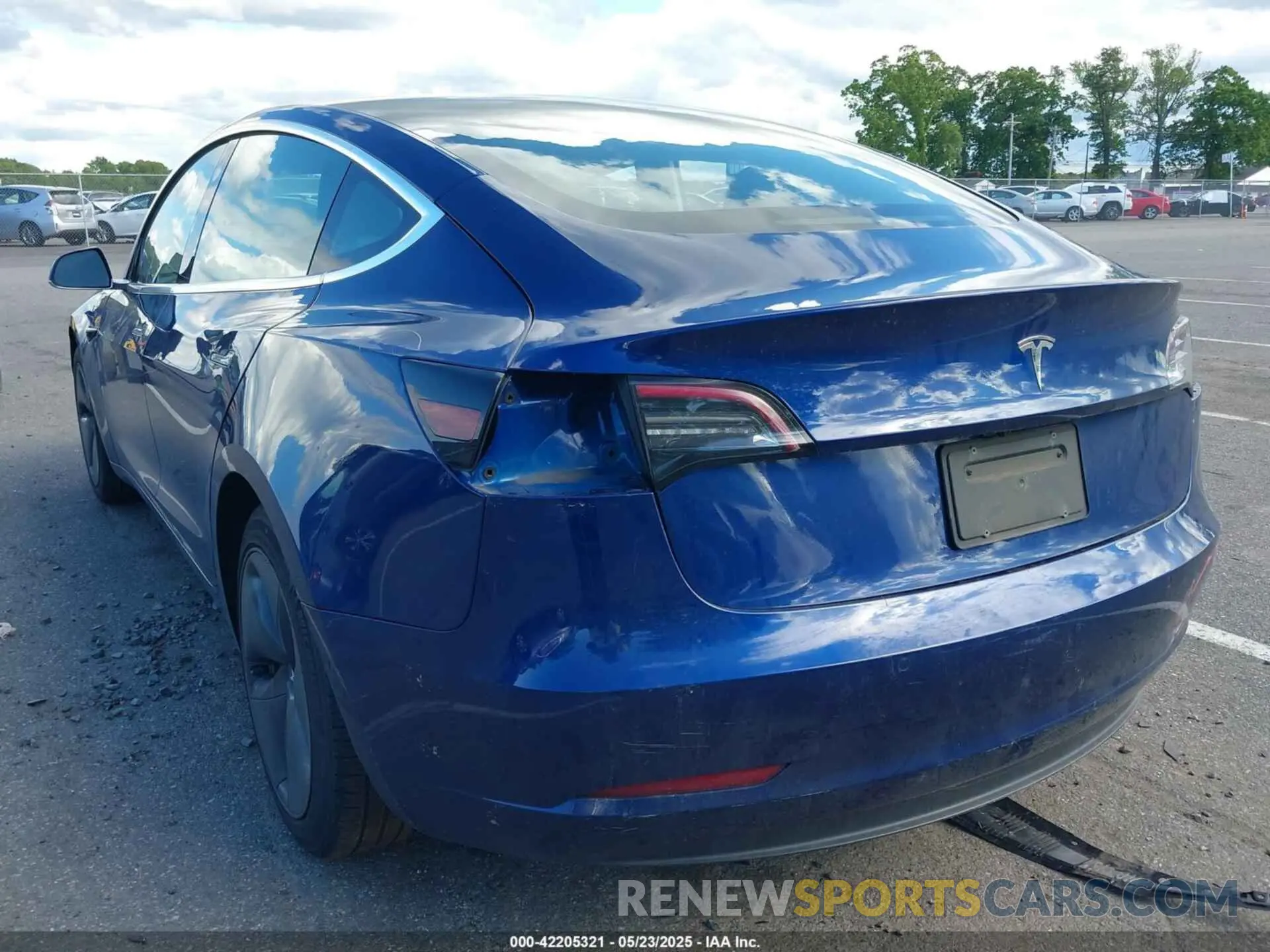 3 fotografías del automóvil dañado 5YJ3E1EA1LF745688 TESLA MODEL 3 2020