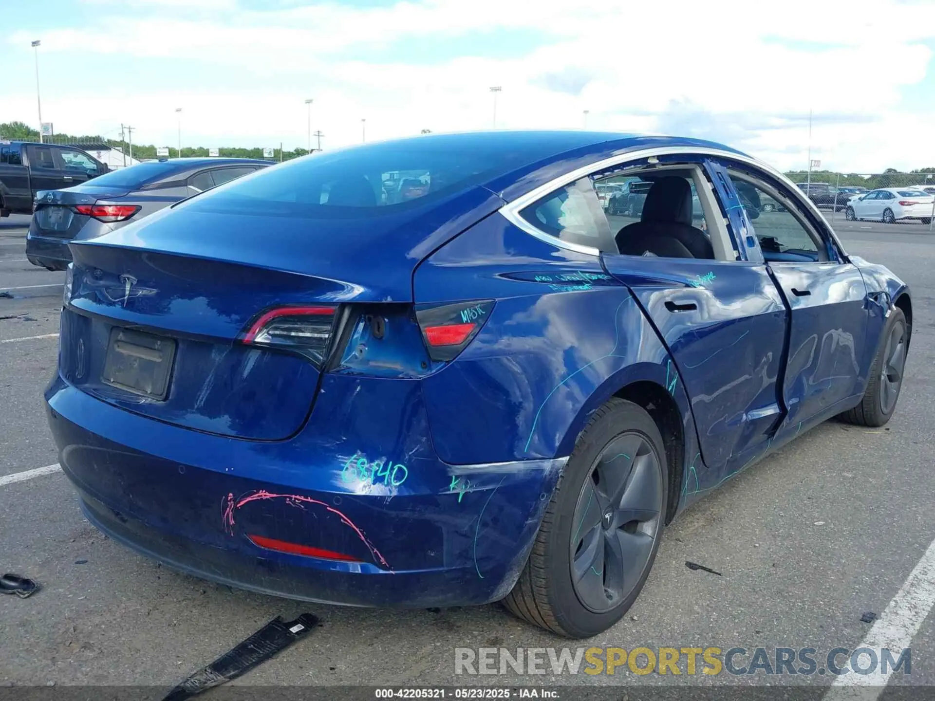 4 fotografías del automóvil dañado 5YJ3E1EA1LF745688 TESLA MODEL 3 2020