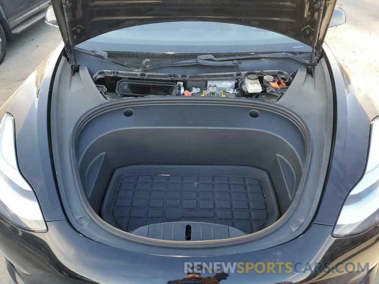 11 fotografías del automóvil dañado 5YJ3E1EA1LF792218 TESLA MODEL 3 2020