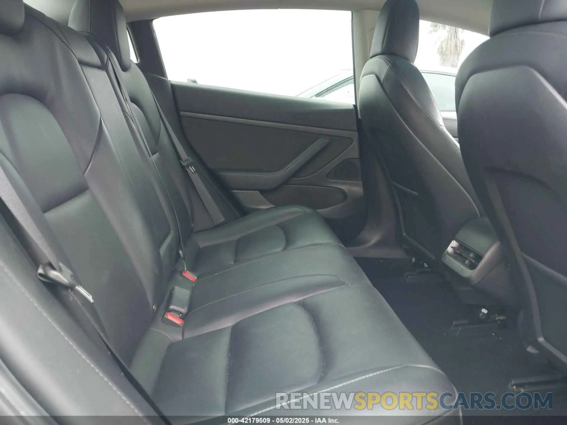 8 fotografías del automóvil dañado 5YJ3E1EA1LF799136 TESLA MODEL 3 2020