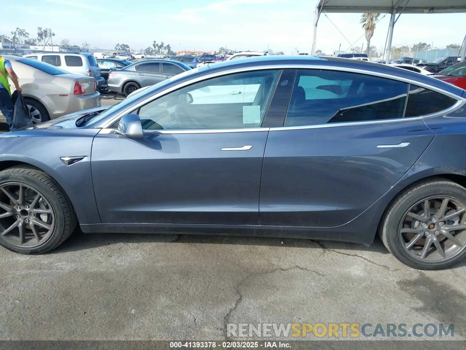 14 fotografías del automóvil dañado 5YJ3E1EA2LF631893 TESLA MODEL 3 2020