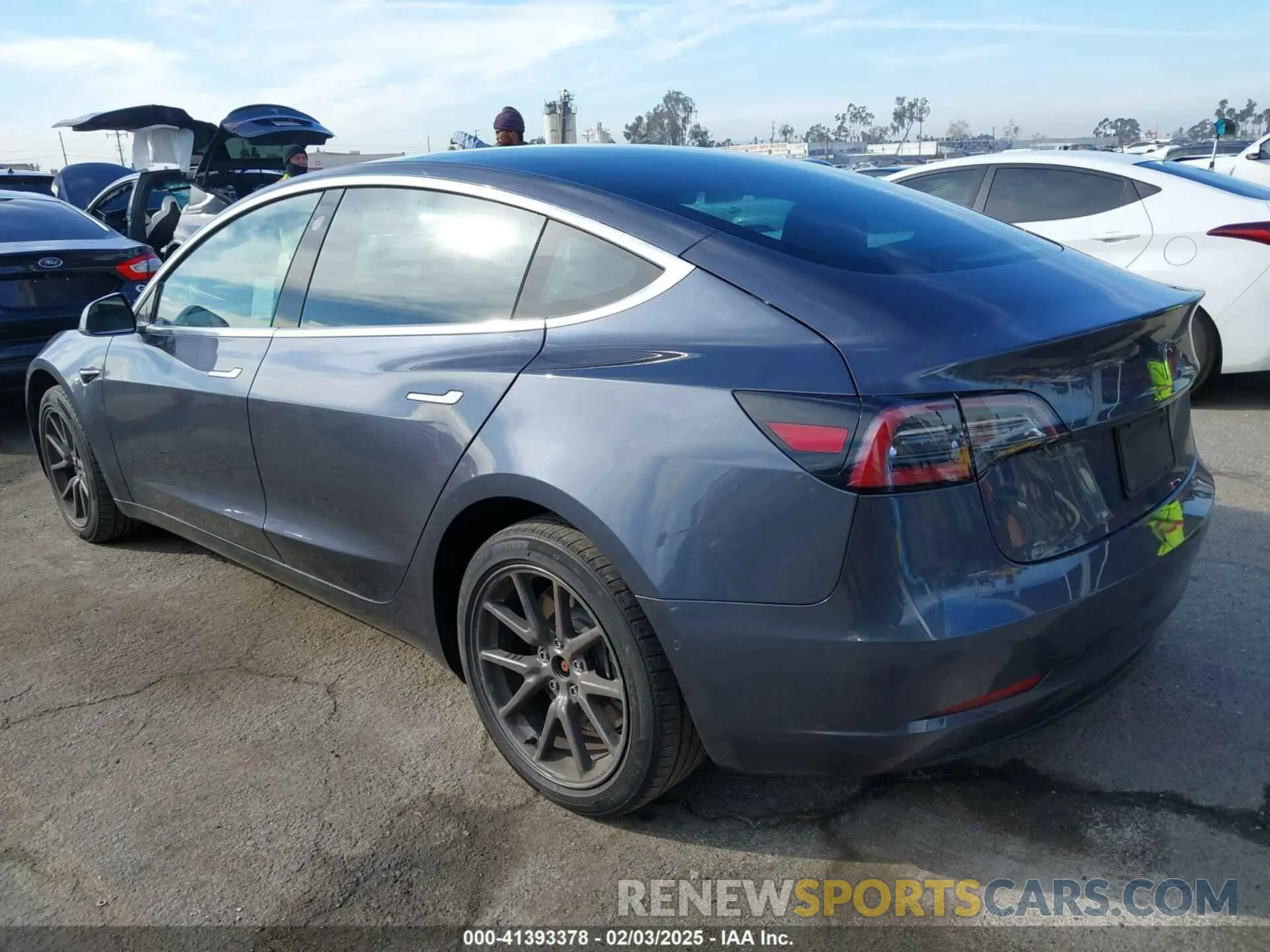 3 fotografías del automóvil dañado 5YJ3E1EA2LF631893 TESLA MODEL 3 2020