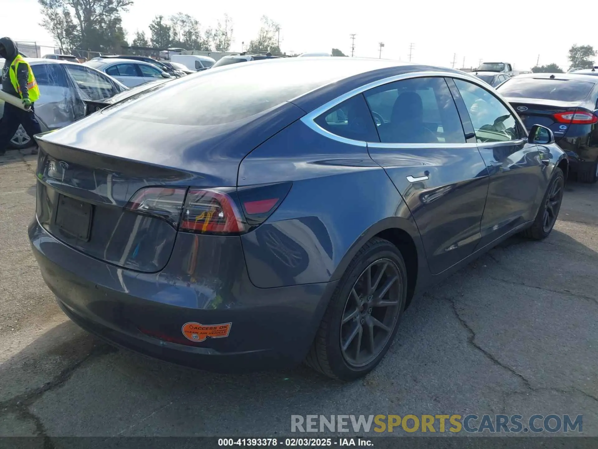 4 fotografías del automóvil dañado 5YJ3E1EA2LF631893 TESLA MODEL 3 2020