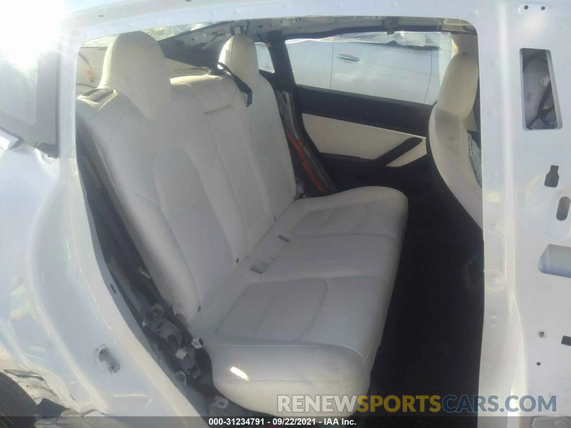 8 fotografías del automóvil dañado 5YJ3E1EA2LF710044 TESLA MODEL 3 2020