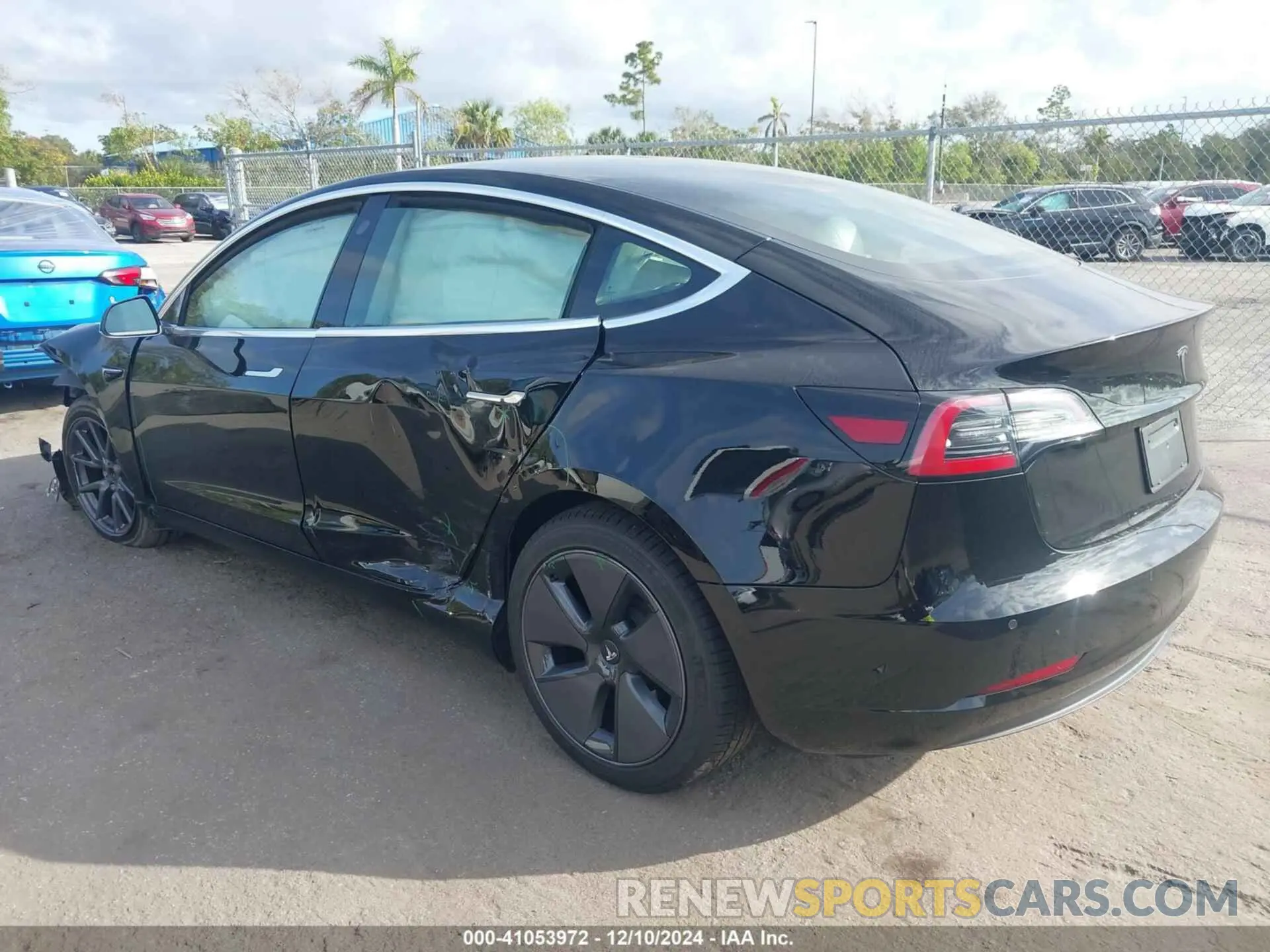3 fotografías del automóvil dañado 5YJ3E1EA2LF738104 TESLA MODEL 3 2020