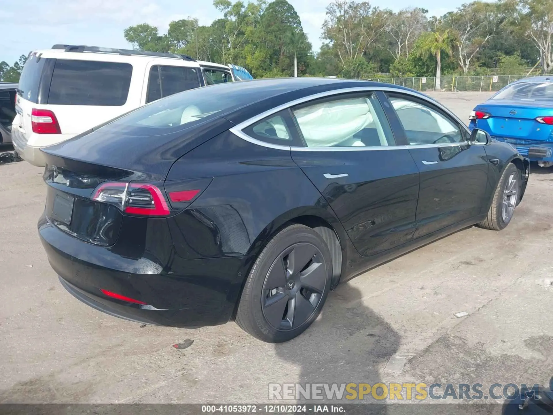 4 fotografías del automóvil dañado 5YJ3E1EA2LF738104 TESLA MODEL 3 2020