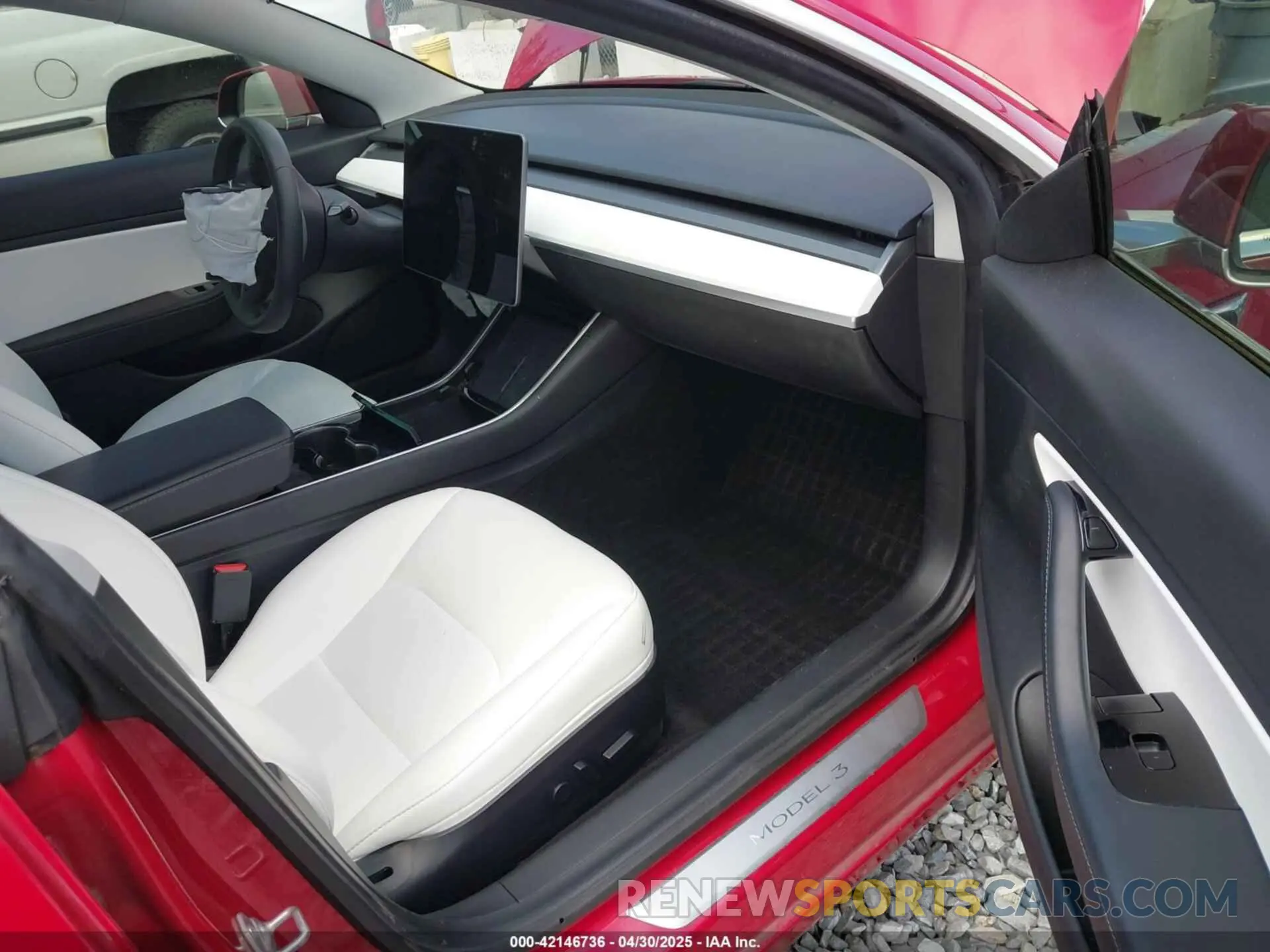 5 fotografías del automóvil dañado 5YJ3E1EA2LF738149 TESLA MODEL 3 2020