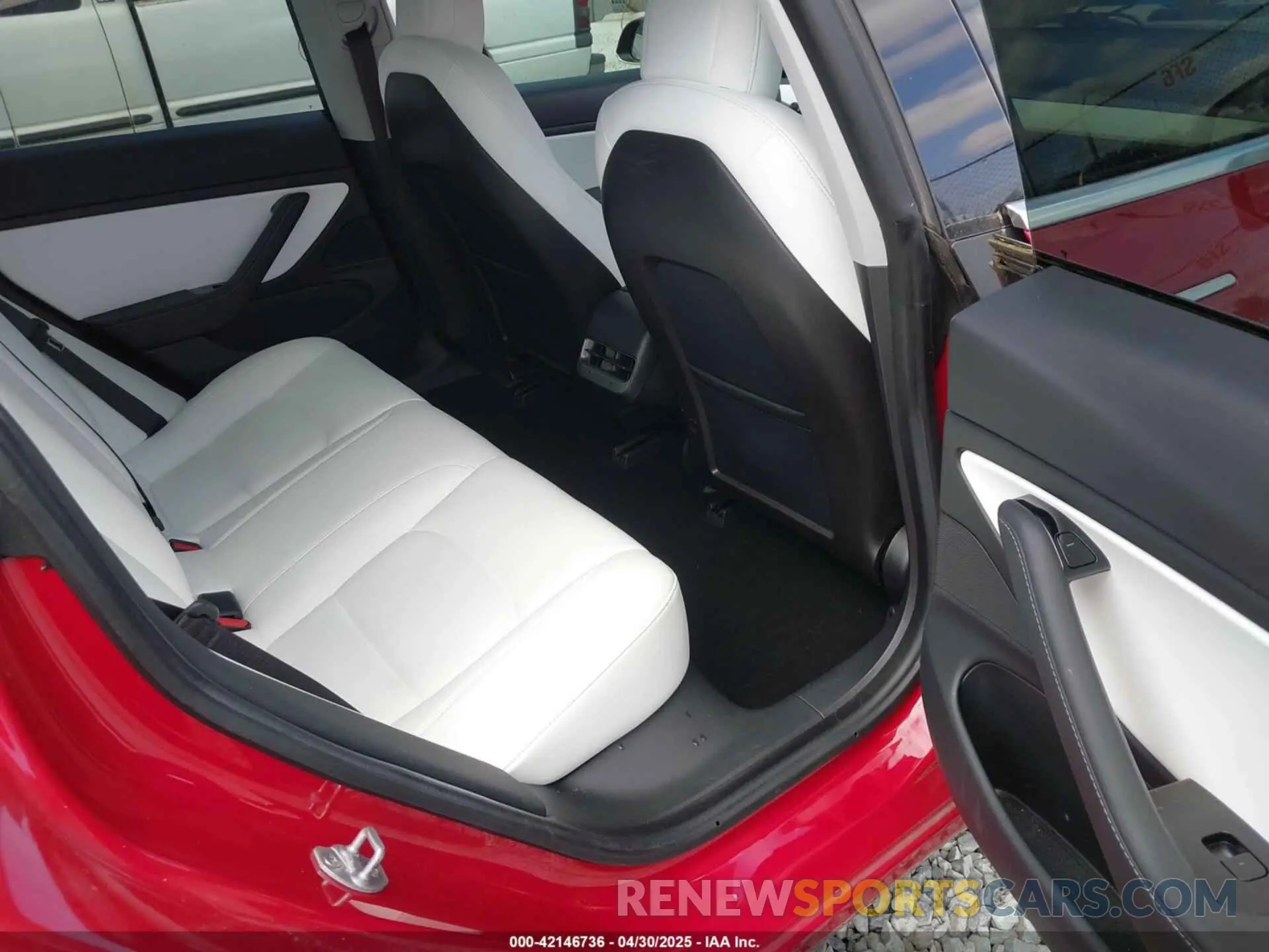 8 fotografías del automóvil dañado 5YJ3E1EA2LF738149 TESLA MODEL 3 2020