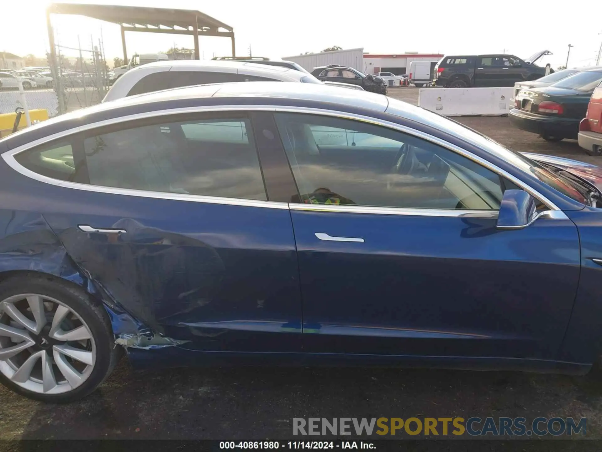 13 fotografías del automóvil dañado 5YJ3E1EA2LF807941 TESLA MODEL 3 2020