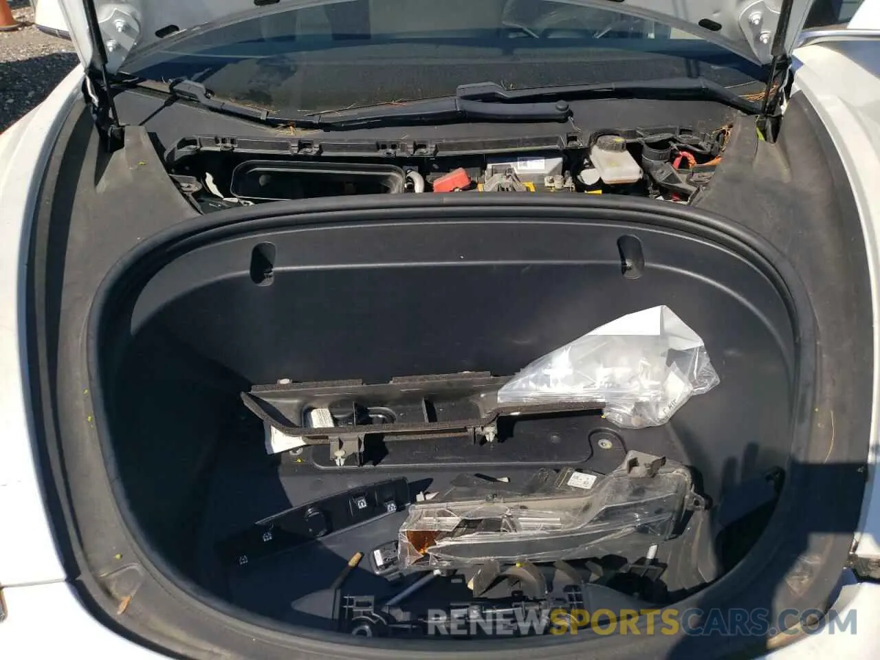 11 fotografías del automóvil dañado 5YJ3E1EA3LF598824 TESLA MODEL 3 2020