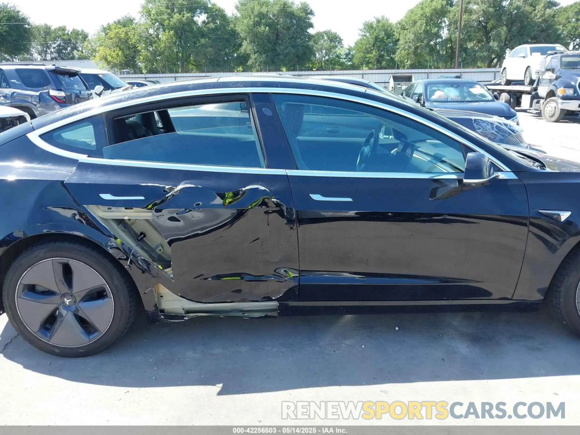 13 fotografías del automóvil dañado 5YJ3E1EA3LF611152 TESLA MODEL 3 2020