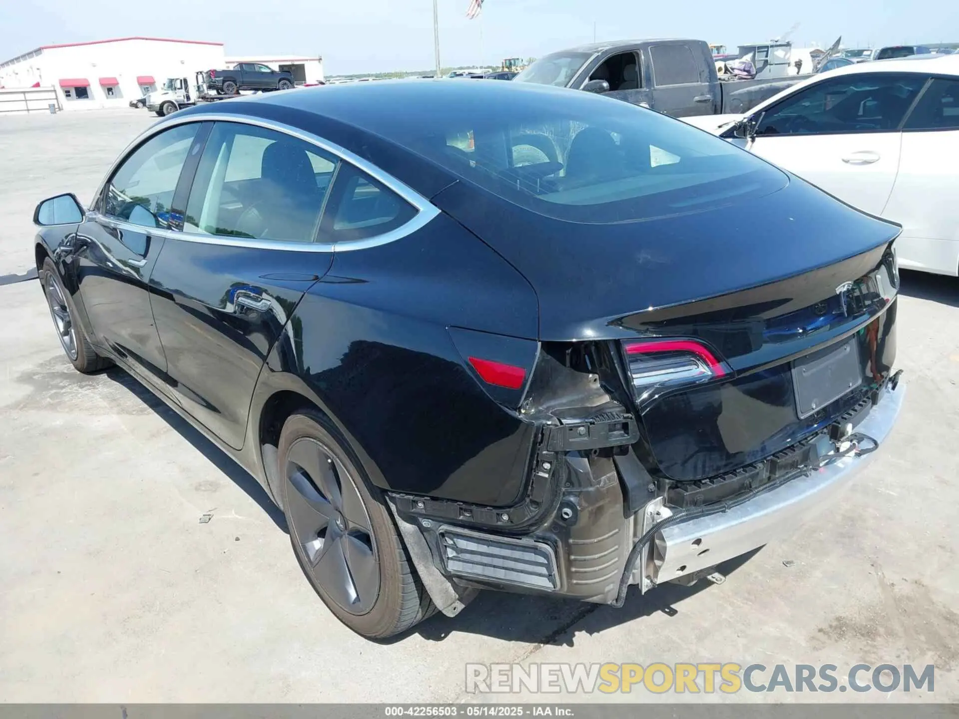 3 fotografías del automóvil dañado 5YJ3E1EA3LF611152 TESLA MODEL 3 2020
