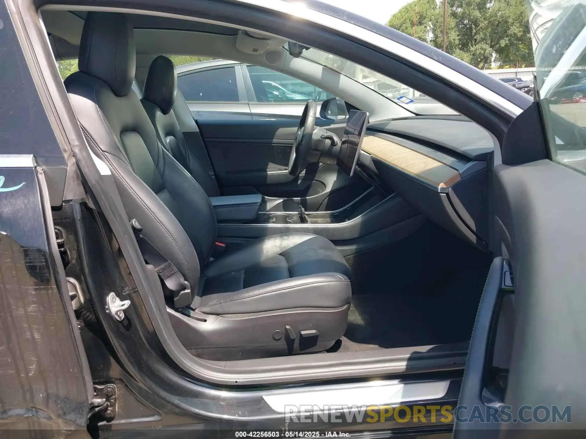 5 fotografías del automóvil dañado 5YJ3E1EA3LF611152 TESLA MODEL 3 2020