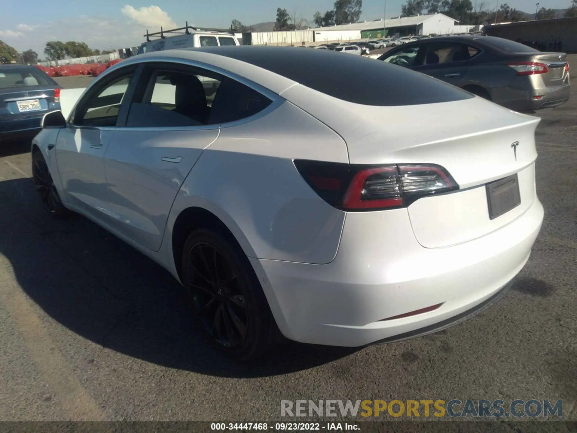 3 fotografías del automóvil dañado 5YJ3E1EA3LF740802 TESLA MODEL 3 2020