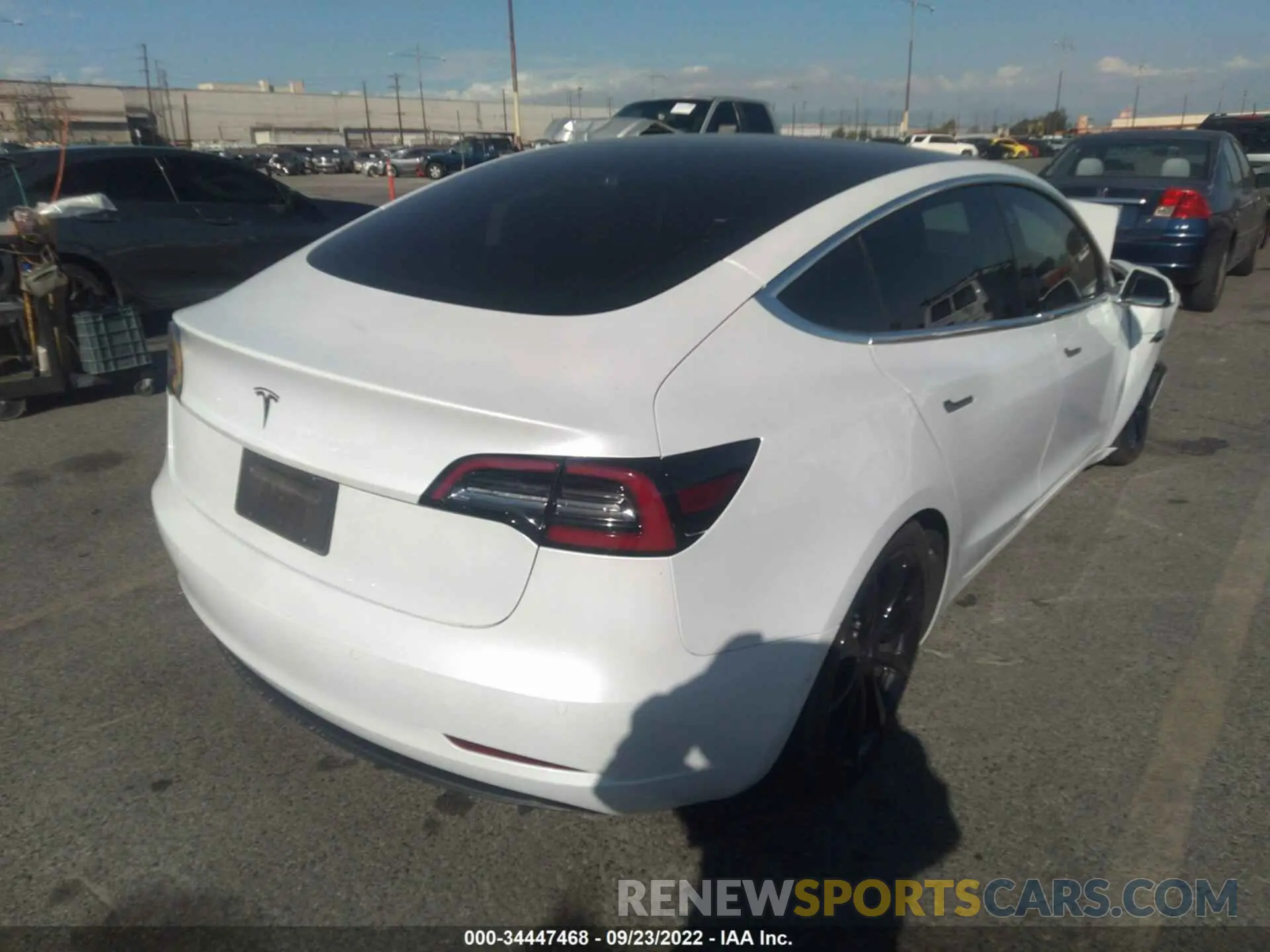 4 fotografías del automóvil dañado 5YJ3E1EA3LF740802 TESLA MODEL 3 2020